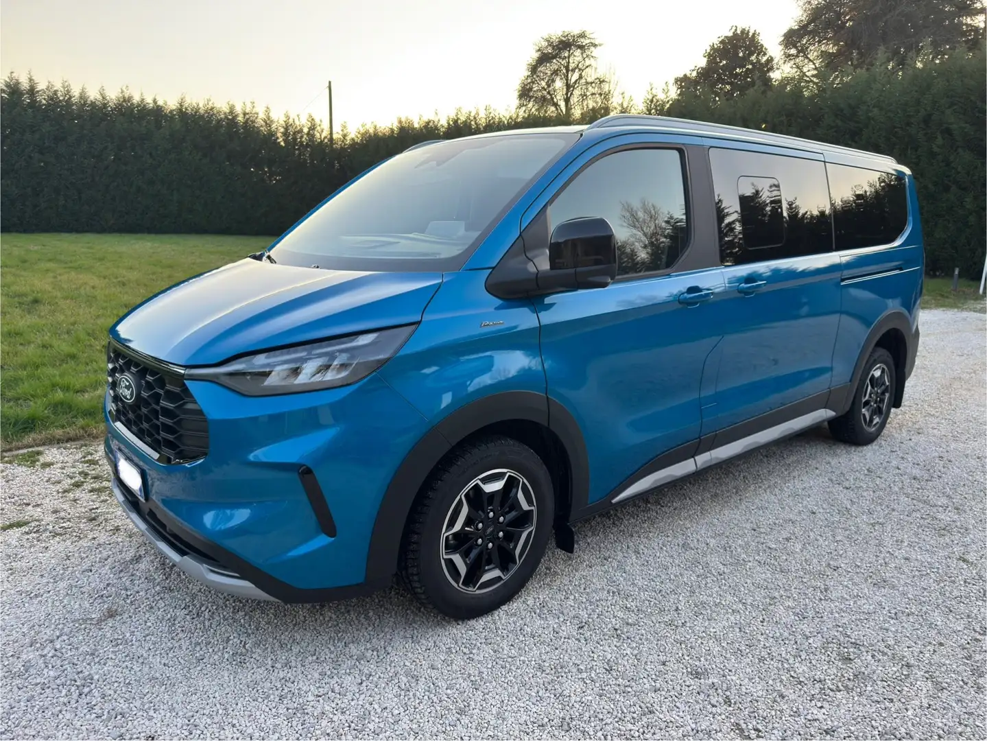 Ford Tourneo Custom Active 2.0D 170cv AWD passo lungo Blu/Azzurro - 1