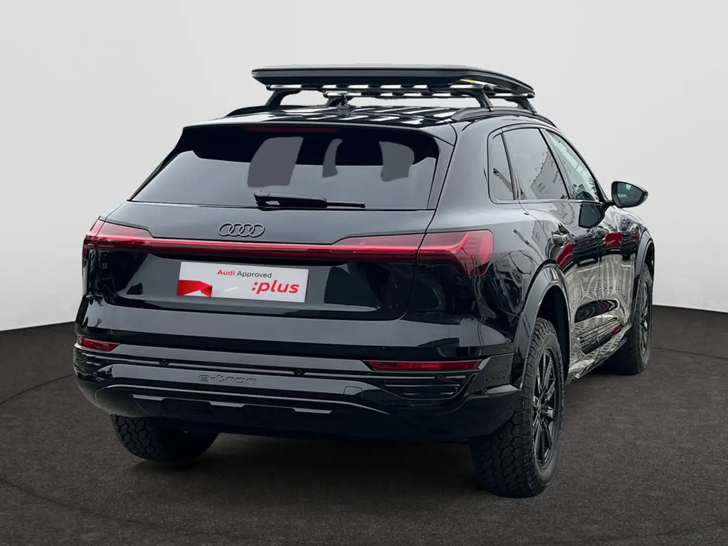 Audi Q8 e-tron Audi Q8 edition Dakar 55 e-tron quattro 300,00 kW Negru - 2