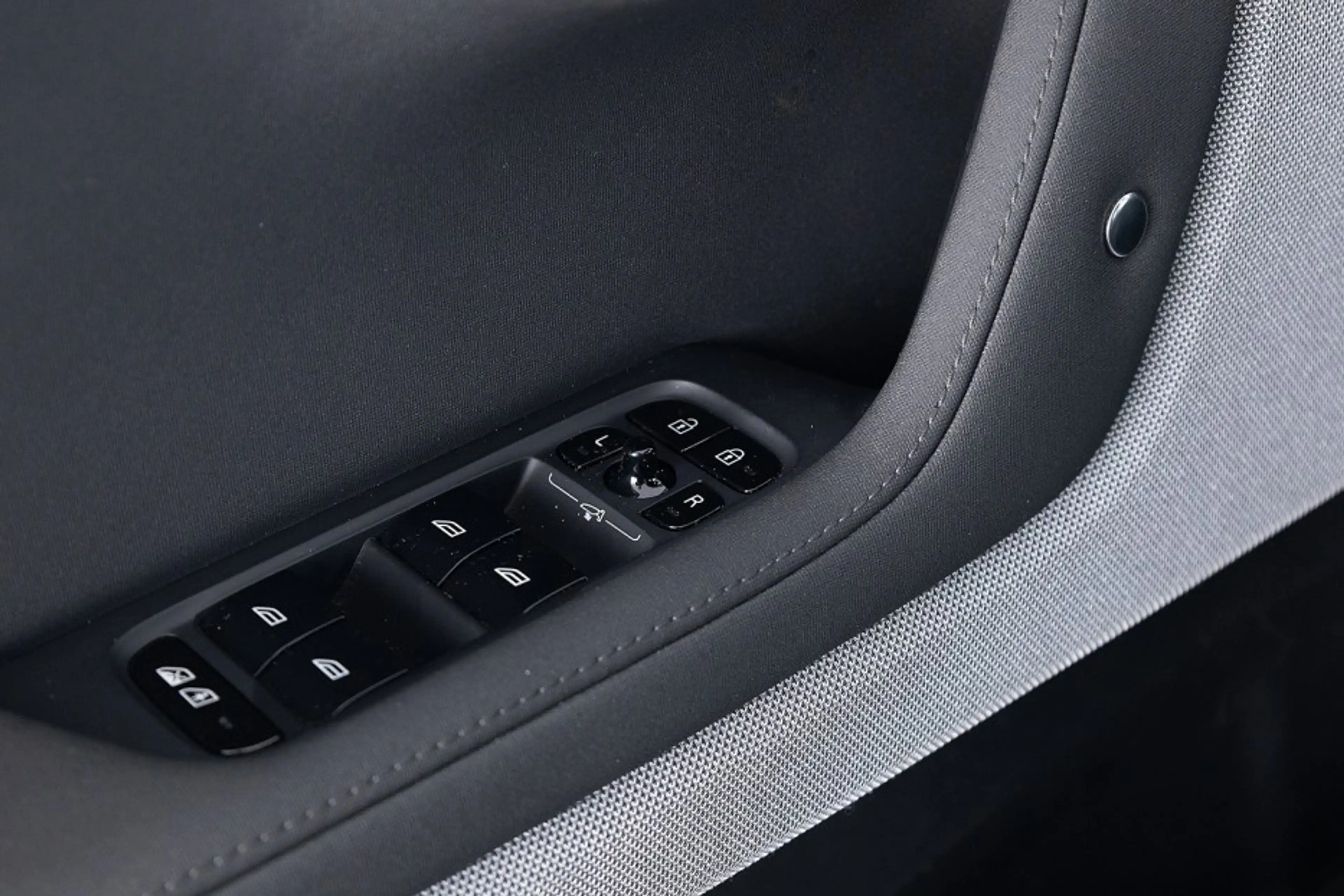 Polestar 2 Long Range Single Motor RWD *SOH 99,2%* — photo 9