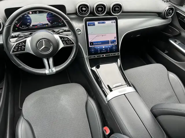 Mercedes-Benz C-Class view 13