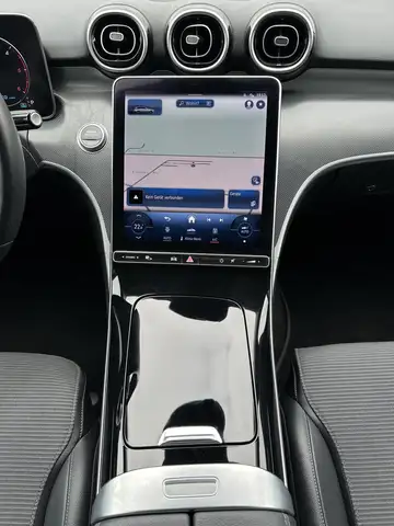 Mercedes-Benz C-Class view 14