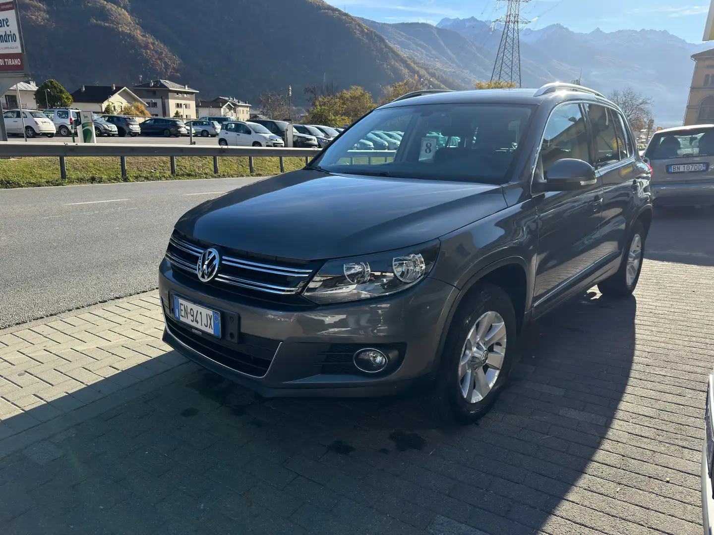 Volkswagen Tiguan VOLKSWAGEN TIGUAN 2.0cc TDI 140CV 4MOTION DSG Gris - 2