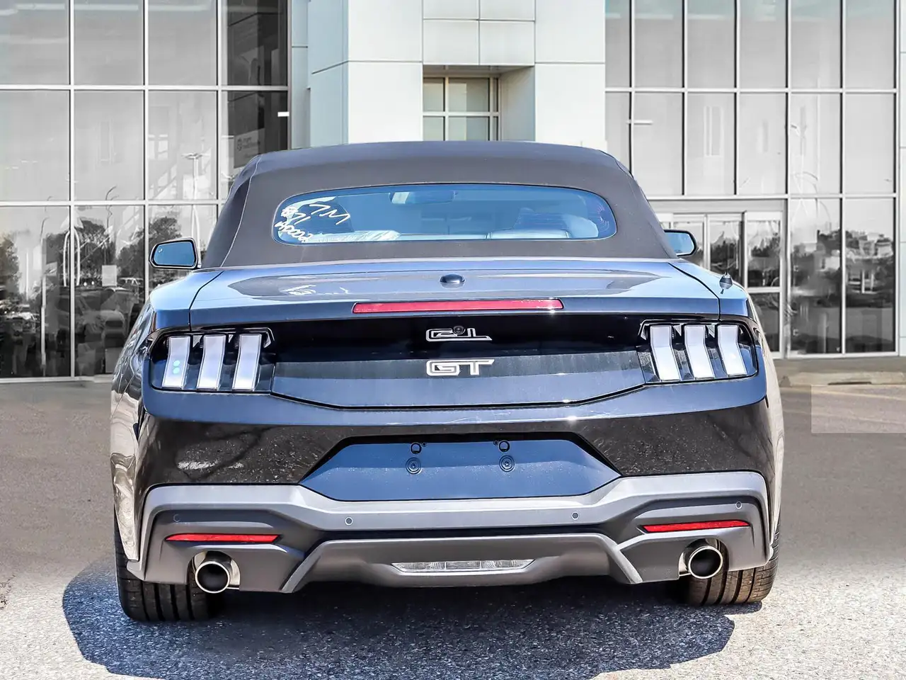 Ford Mustang photo Ford Mustang