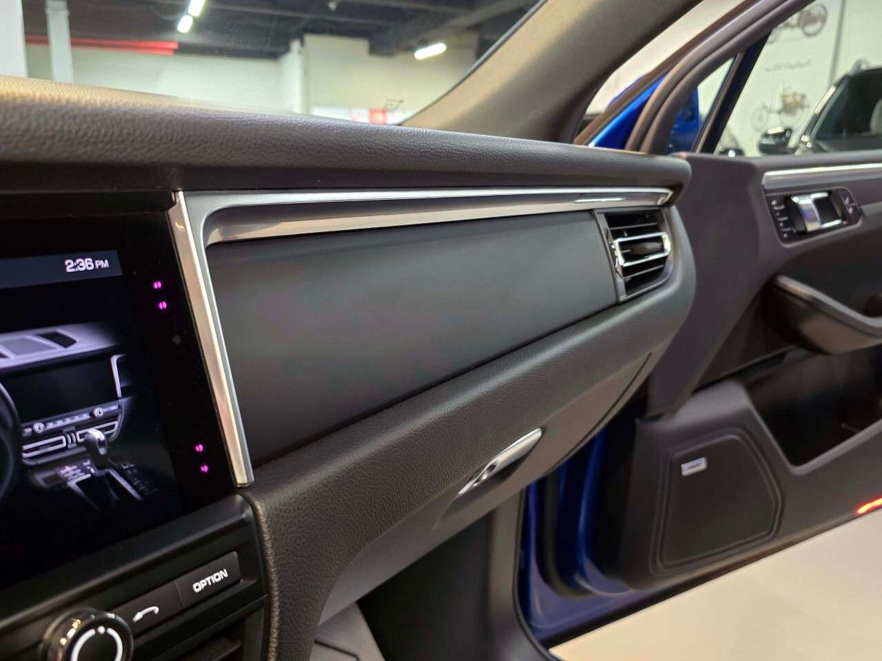 2021 Porsche Macan CleanCarfax/SportChrono/Premium+/Certified/Finance thumb 40