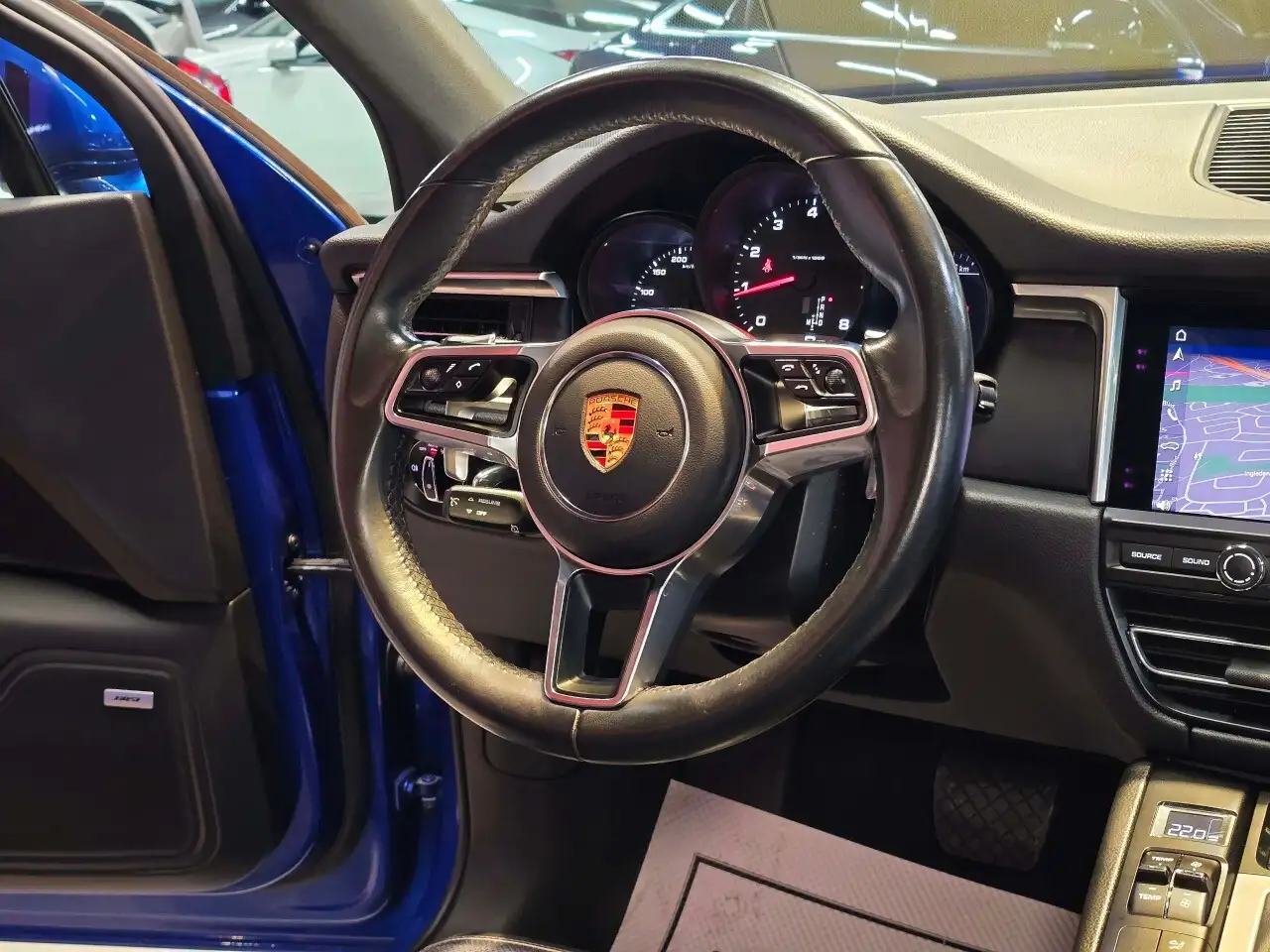 Porsche Macan снимка Porsche Macan