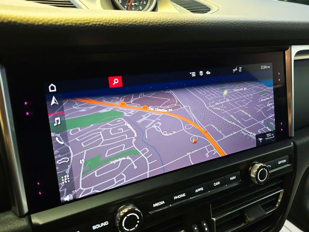 Porsche Macan снимка Porsche Macan