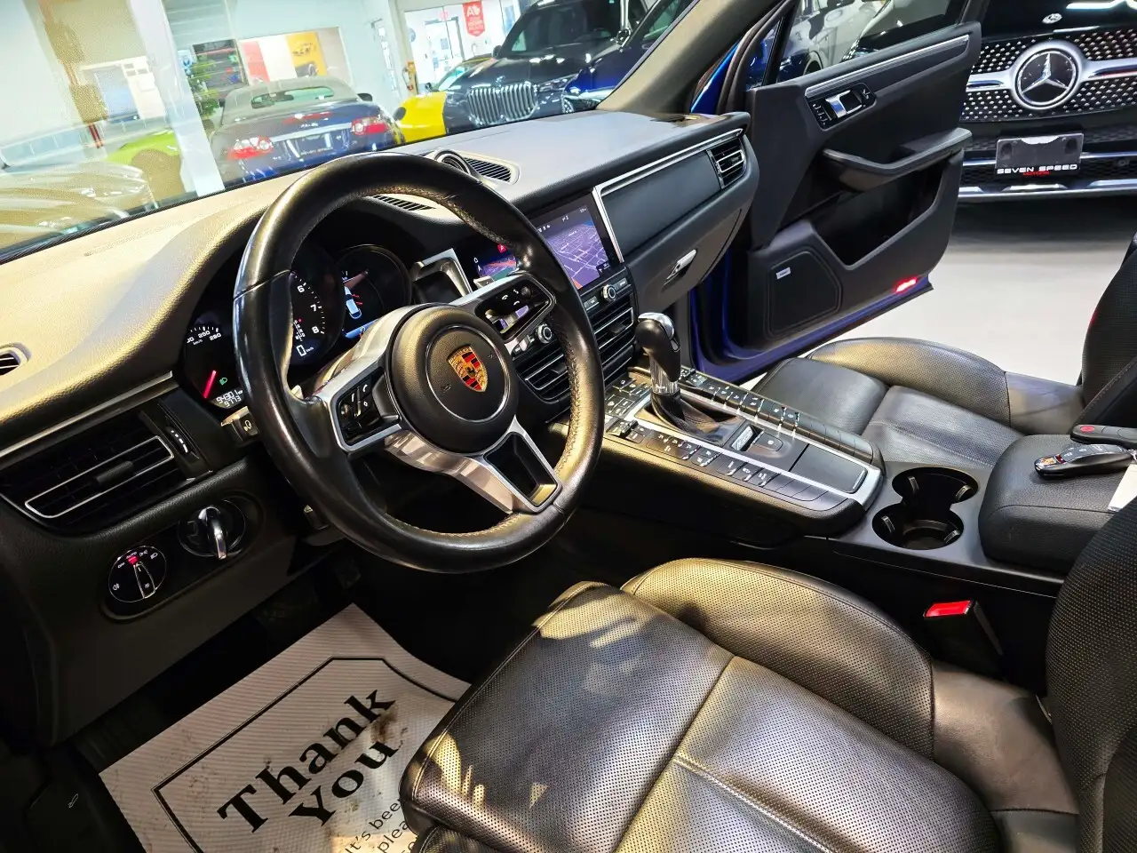 Porsche Macan снимка Porsche Macan