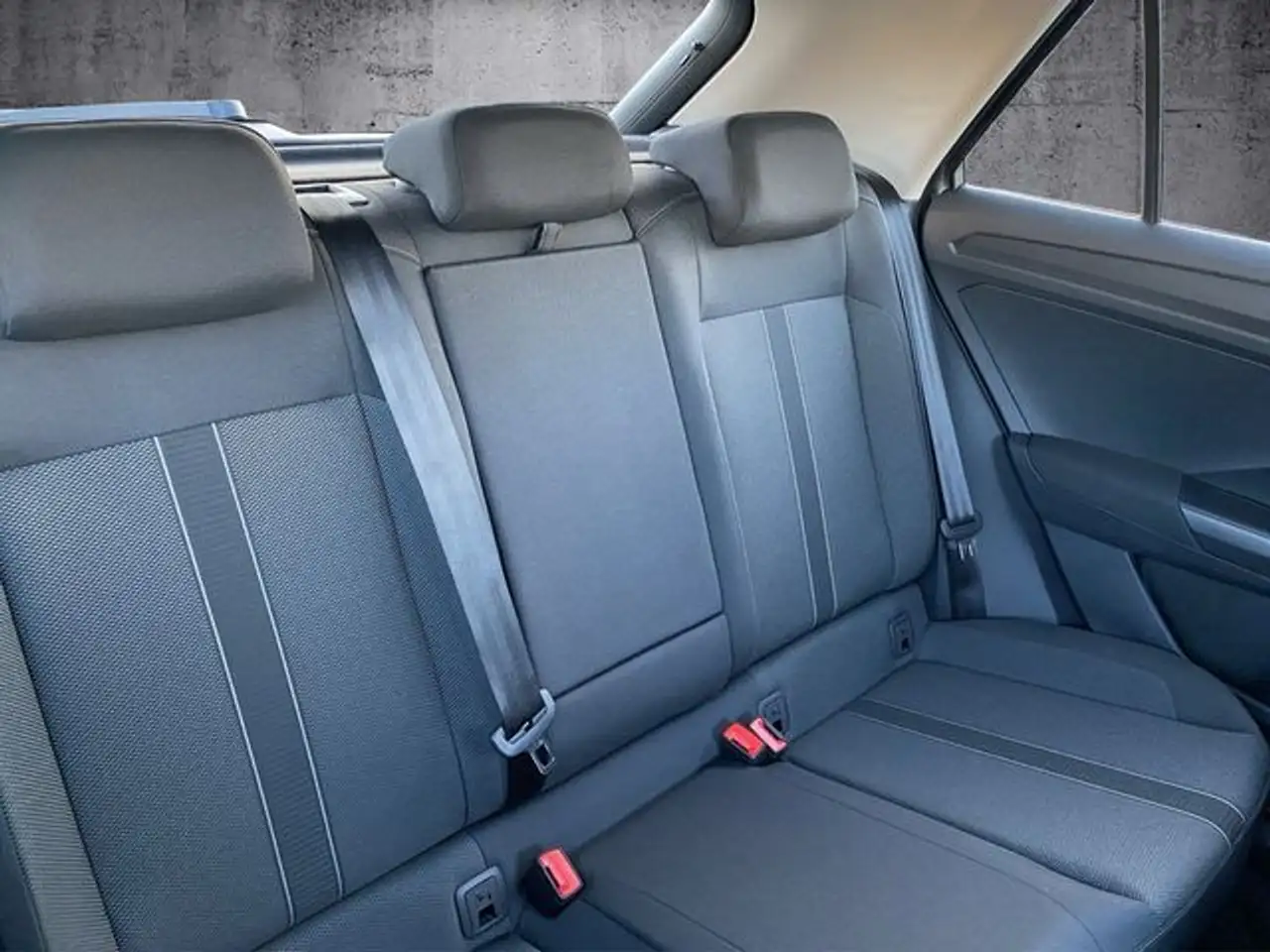 Volkswagen T-Roc 1.5 TSI Edition DSG AHK+LED+ACC+RFK+DAB 12