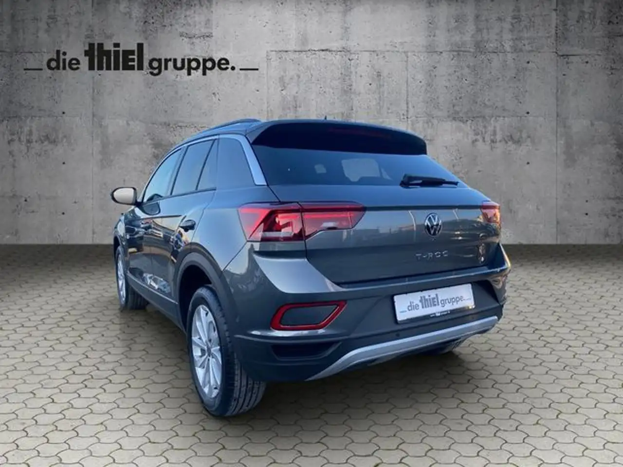 Volkswagen T-Roc 1.5 TSI Edition DSG AHK+LED+ACC+RFK+DAB 8