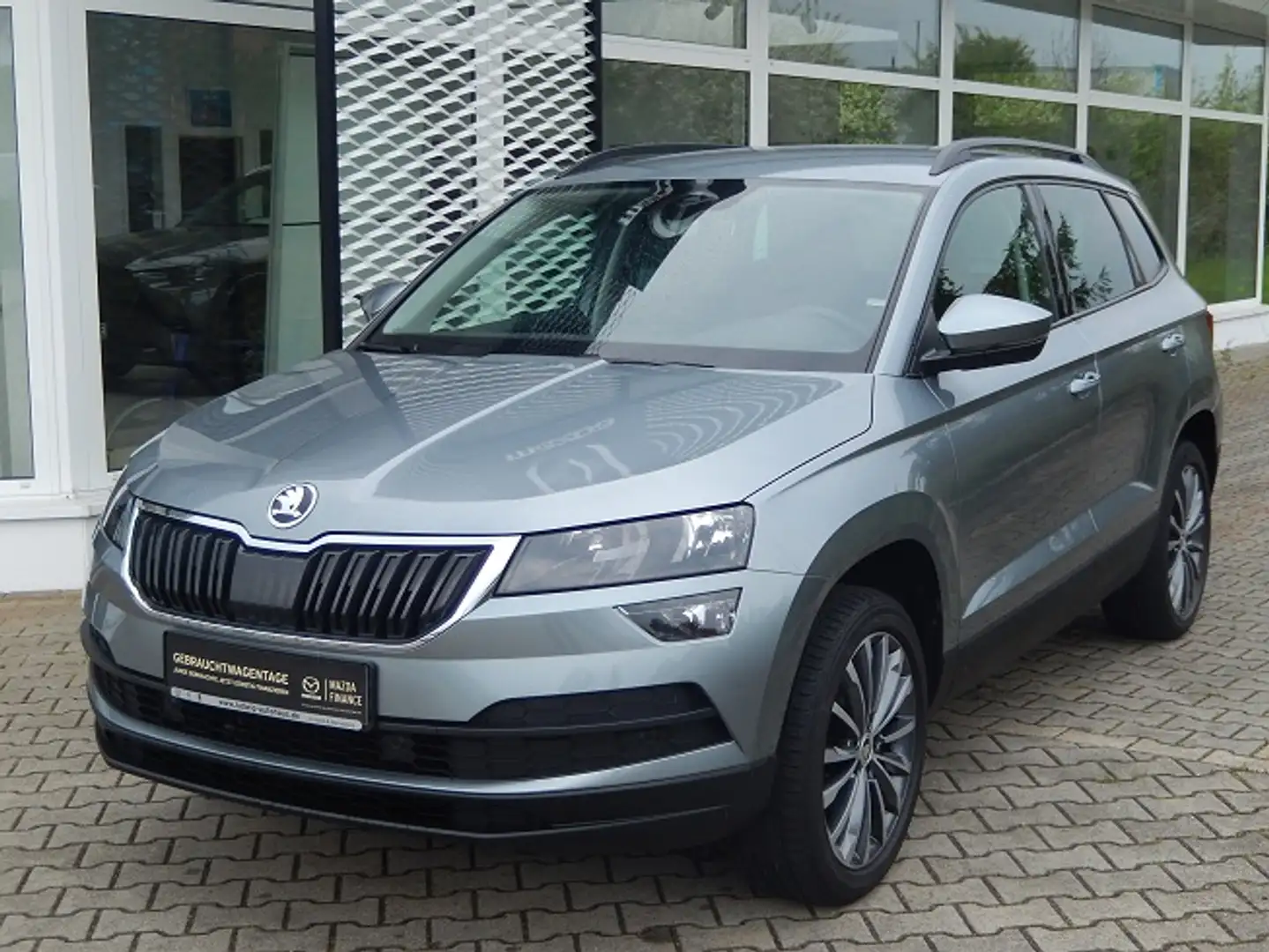 Skoda Karoq 1.5 TSI ACT Style Style Grau - 2
