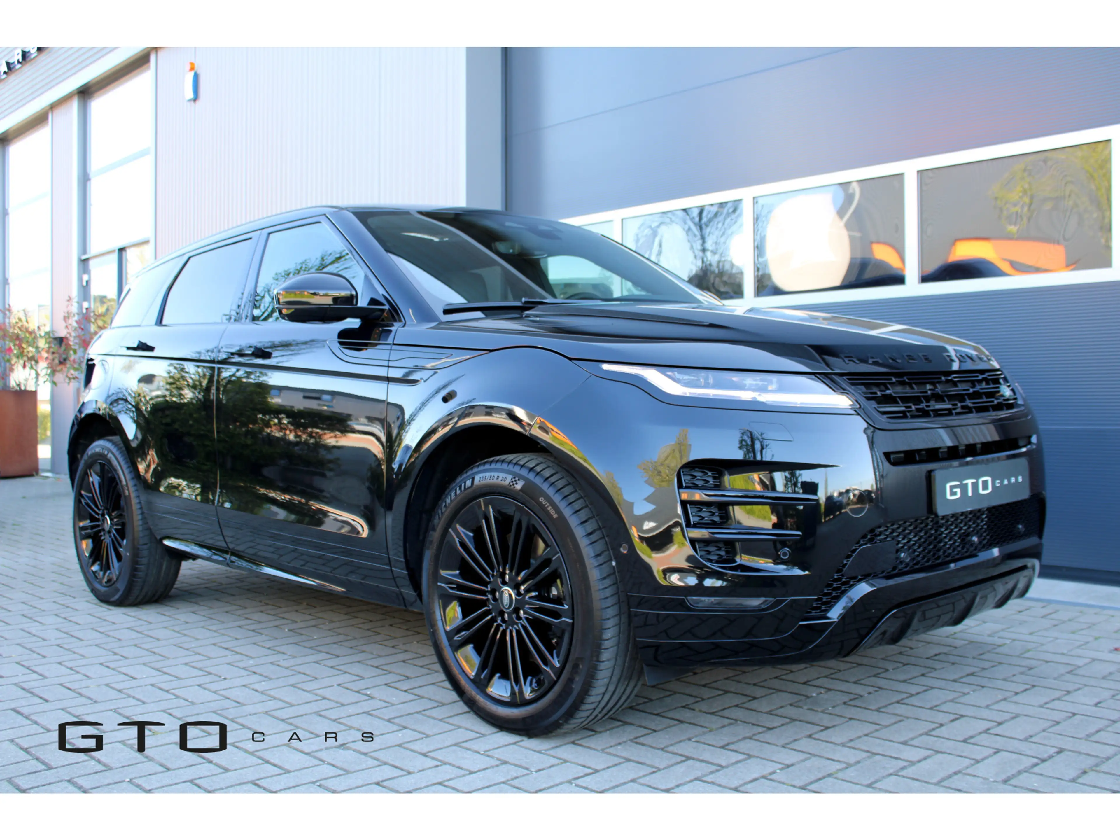 Land Rover Range Rover Evoque 1.5 P270e PHEV AWD R-Dynamic SE | Pano | Meridian — photo 2