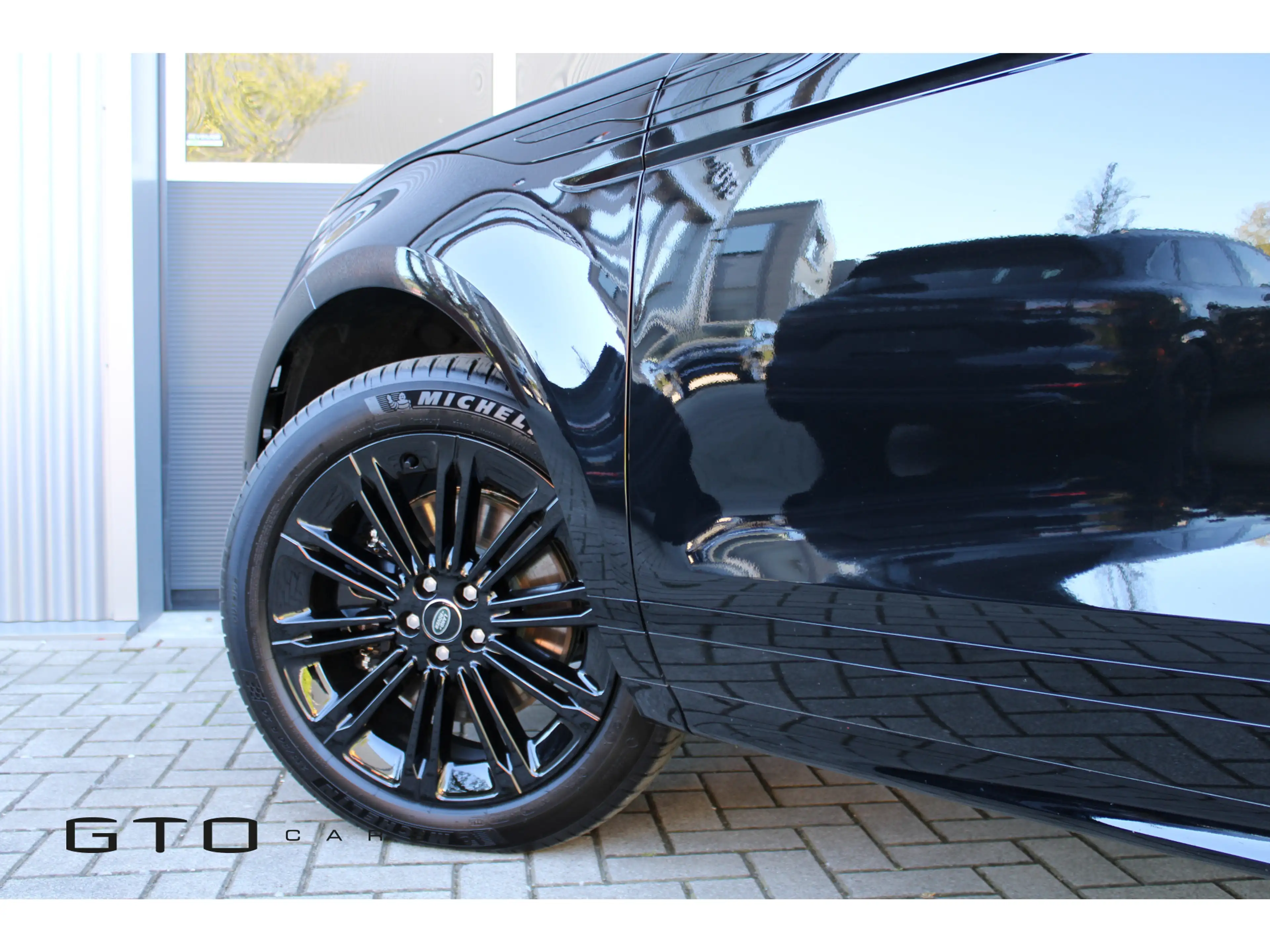 Land Rover Range Rover Evoque 1.5 P270e PHEV AWD R-Dynamic SE | Pano | Meridian — photo 9
