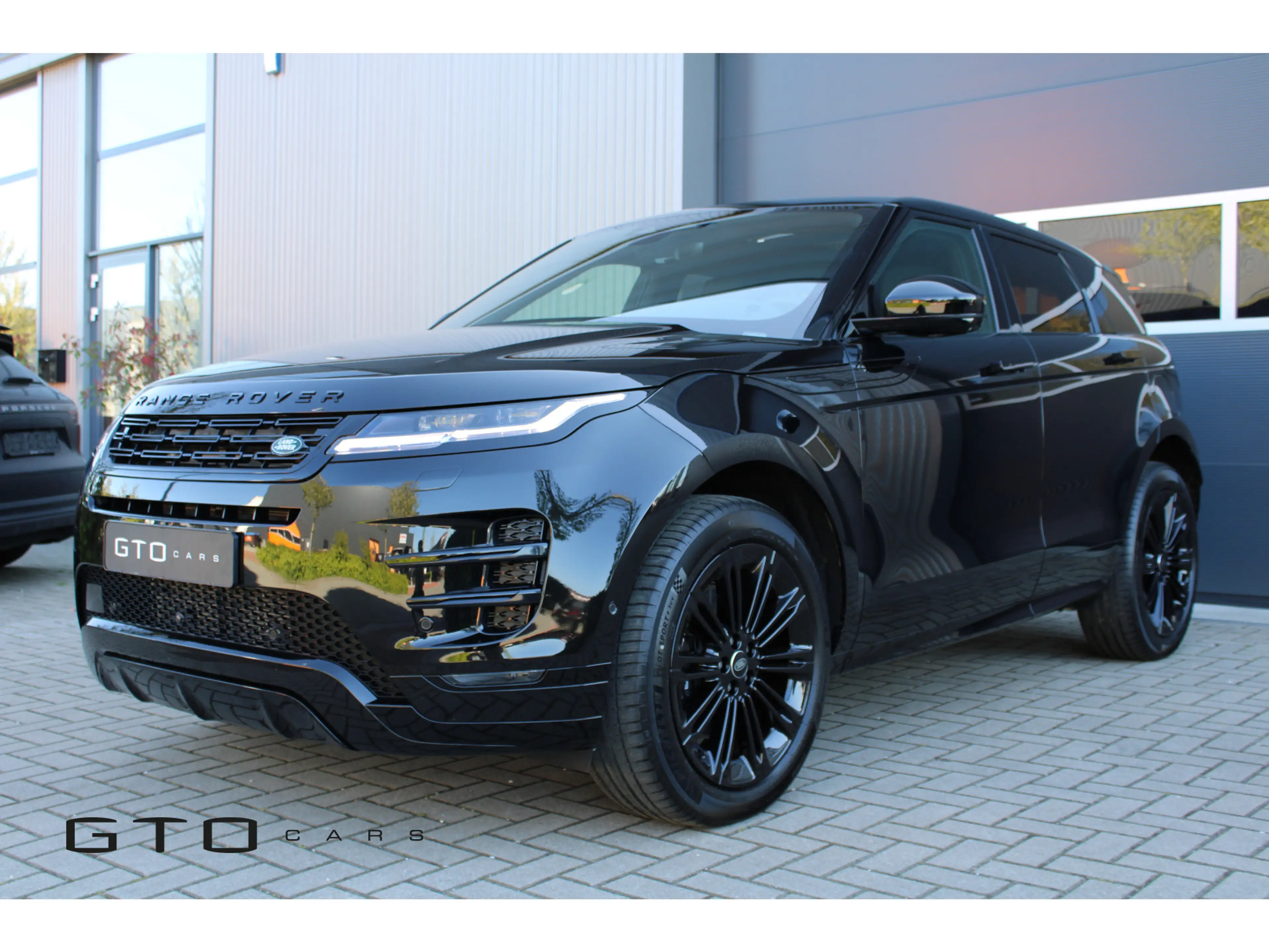 Land Rover Range Rover Evoque 1.5 P270e PHEV AWD R-Dynamic SE | Pano | Meridian — photo 8