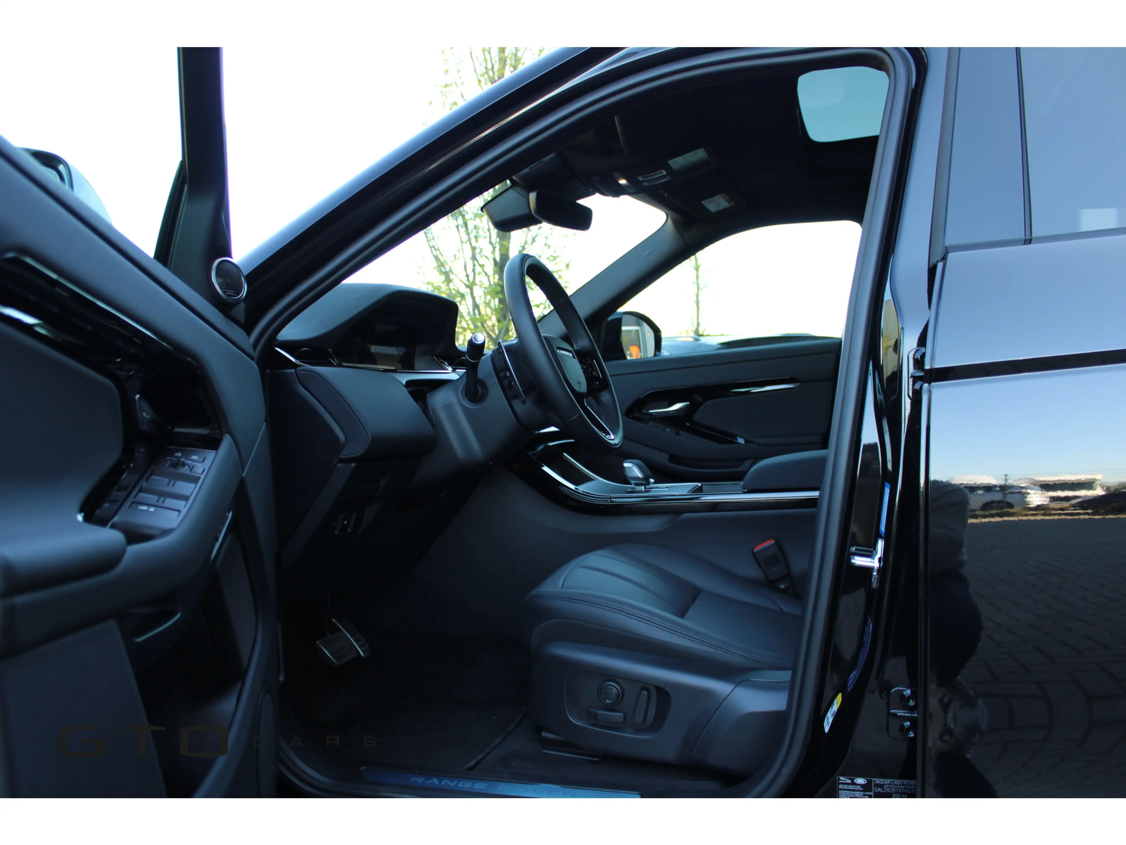 Land Rover Range Rover Evoque 1.5 P270e PHEV AWD R-Dynamic SE | Pano | Meridian — photo 15
