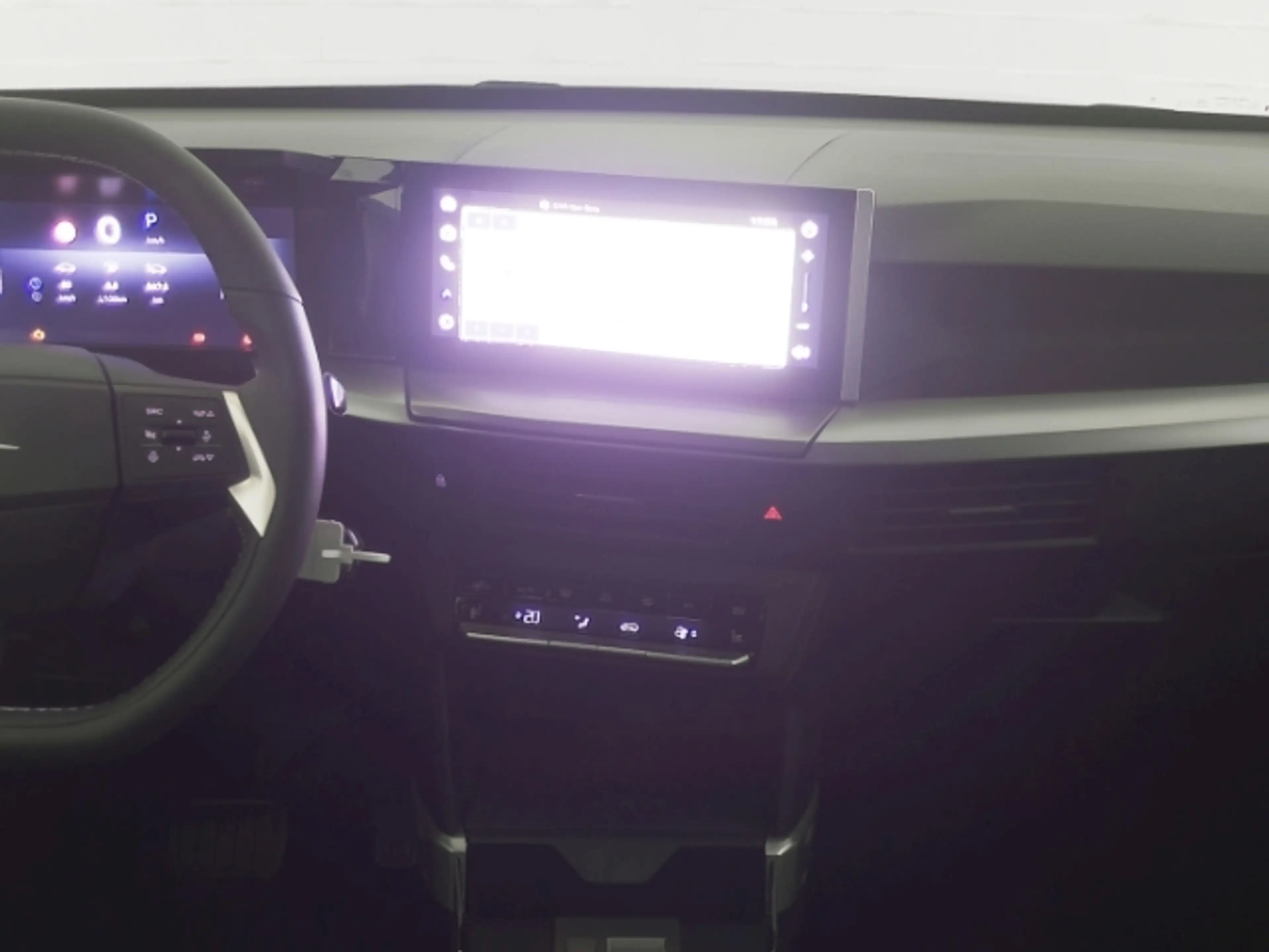 Opel Frontera C HYBRID GS eDCT+NAVI+RÜCKFAHRKAMERA+SITZ-/LENKRAD — photo 12