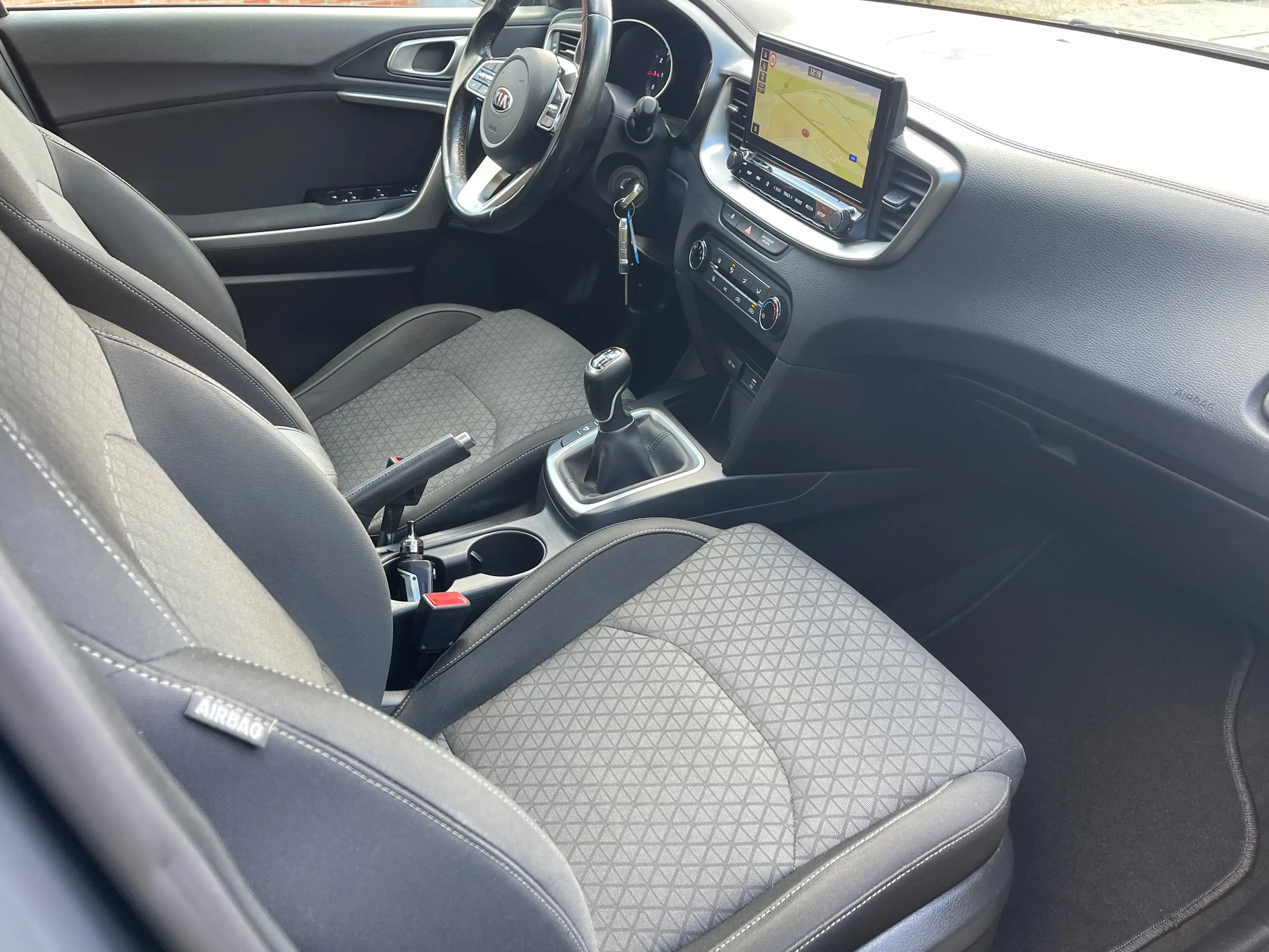 Kia Ceed / cee'd Ceed 1.0 T-GDi Navi Edition 1iere main — photo 9