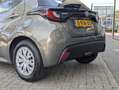 Toyota Yaris 1.5 Hybrid Active | ACC | Climate control | Navi | Grijs - thumbnail 12