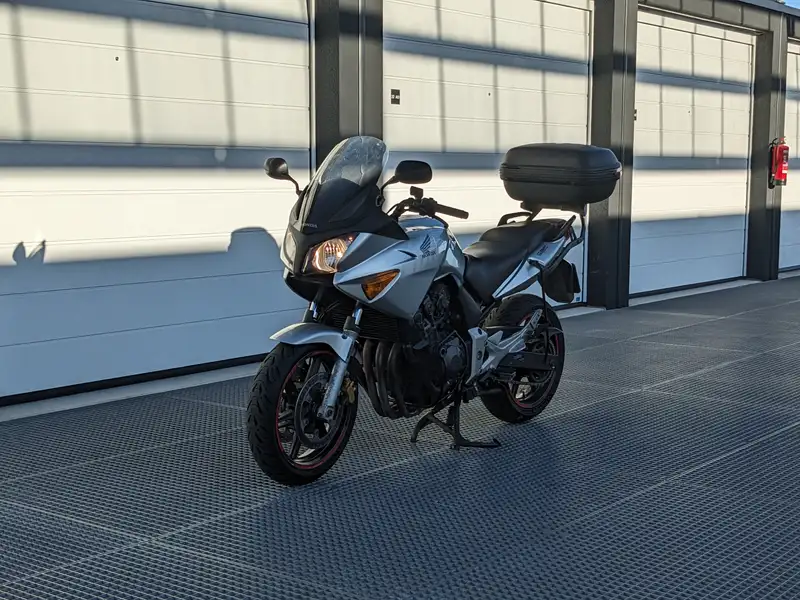 Honda CBF 600 - foto 3