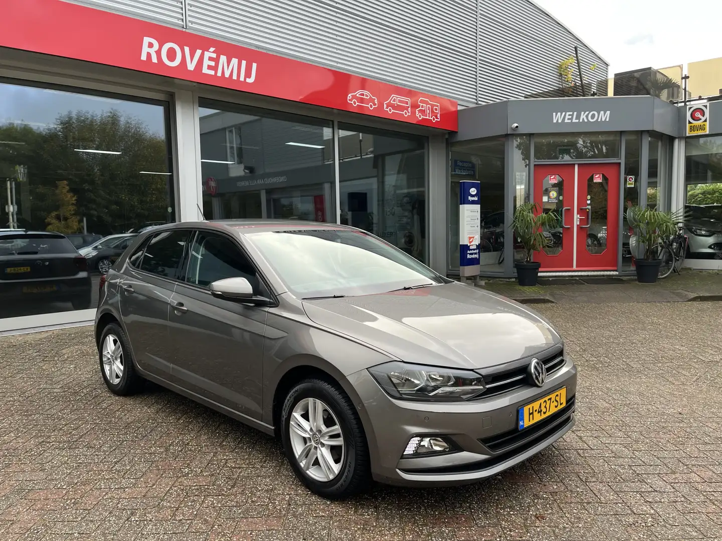 Volkswagen Polo 1.0 TSI Comfortline Business Carplay, Cruise, Park Gris - 1