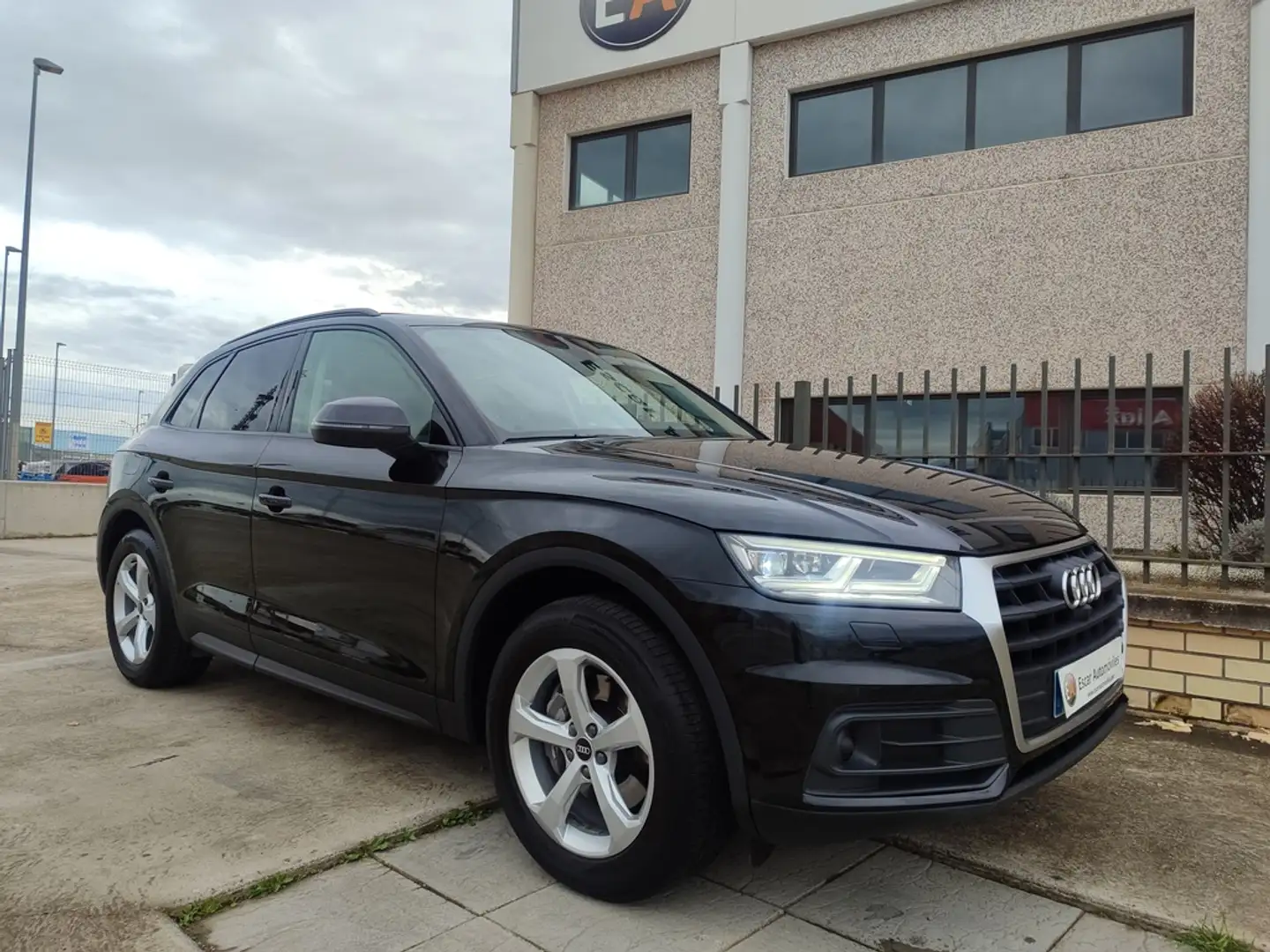 Audi Q5 35 TDI S tronic Negro - 1