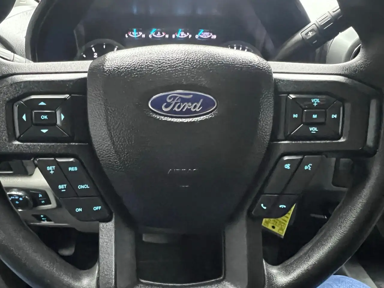 Ford F 350 снимка Ford F 350