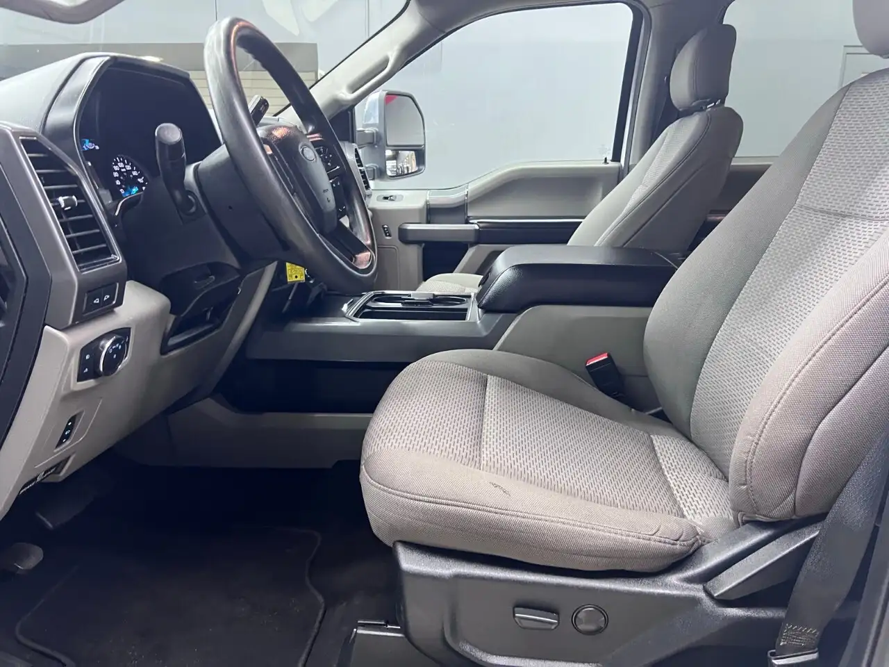 Ford F 350 снимка Ford F 350