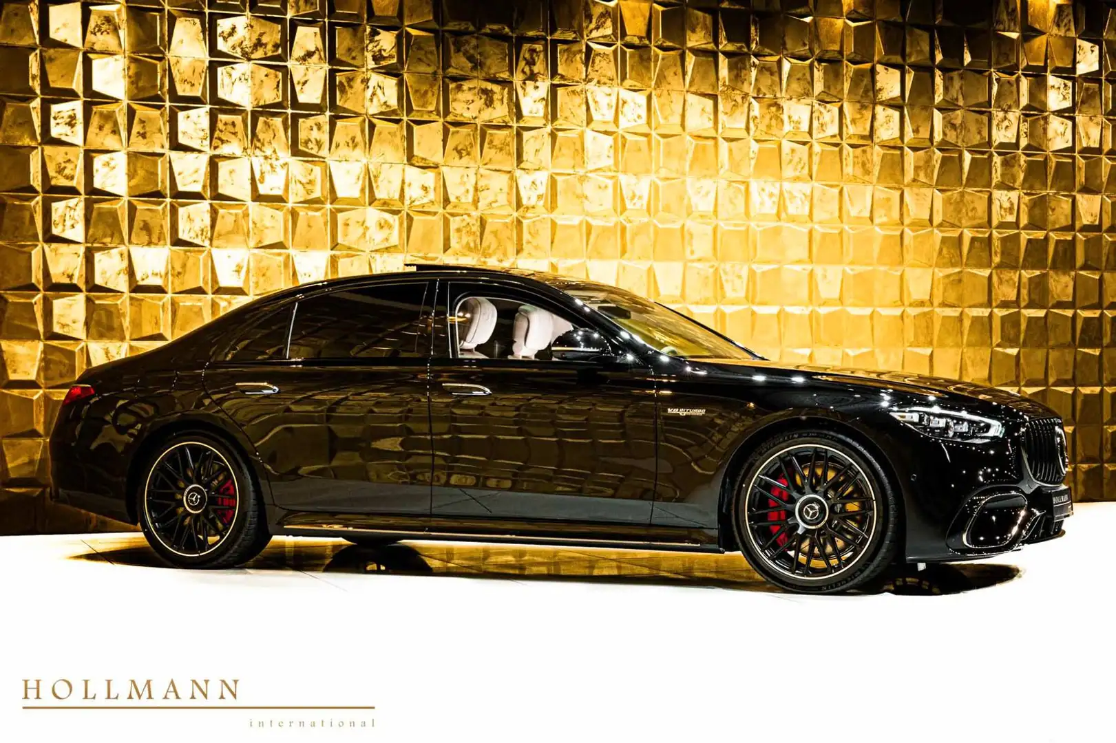 Mercedes-Benz S 63 AMG + E PERFORMANCE + BURMESTER 4D + 5Seats Černá - 2