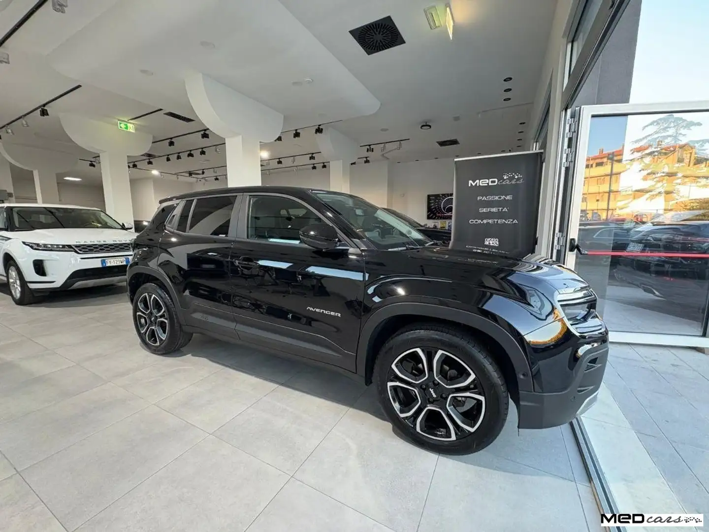 Jeep Avenger 1.2 TURBO 100CV SUMMIT / NEO PATENTATI / TOP...!!! Nero - 2