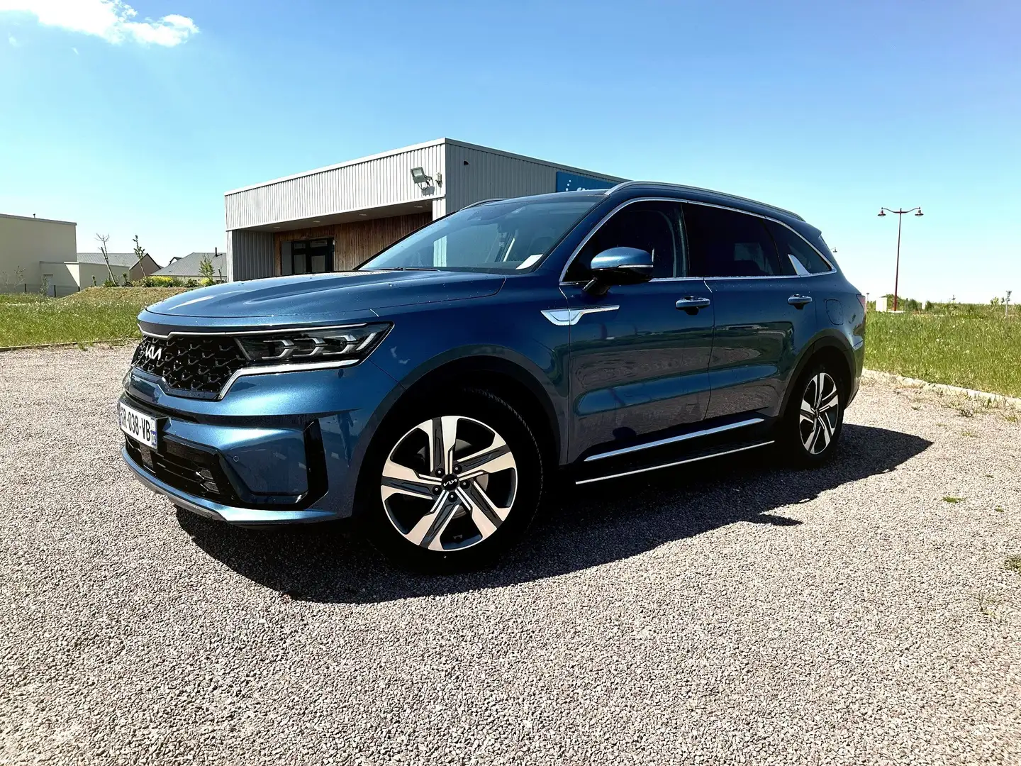Kia Sorento IV 1.6 T-GDI HYBRIDE 230 DESIGN BVA6 7PL Bleu - 1