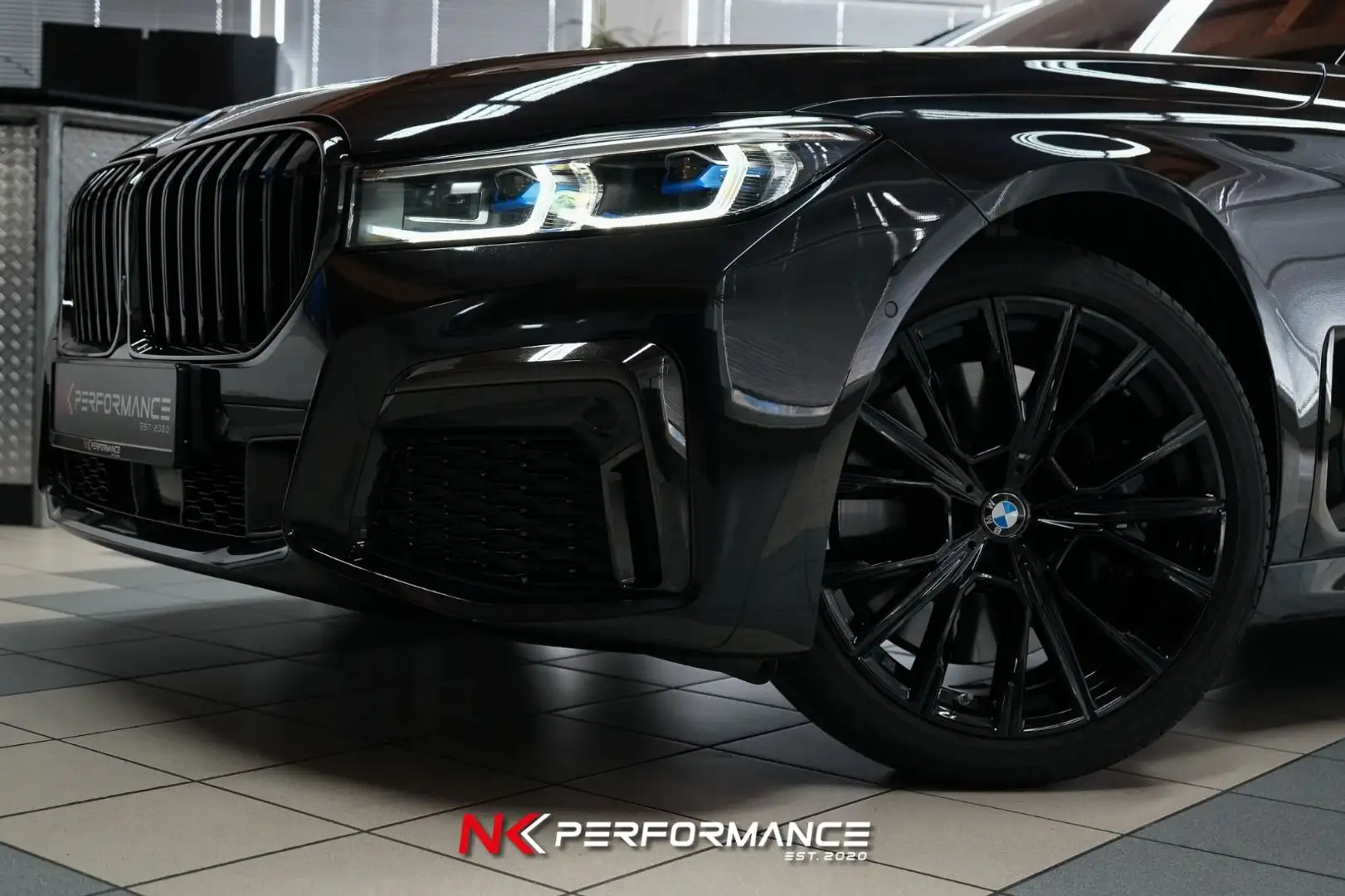 BMW 740 L d xDrive M Sport/ EXECUTIVE / MASSAGE / TV Schwarz - 2