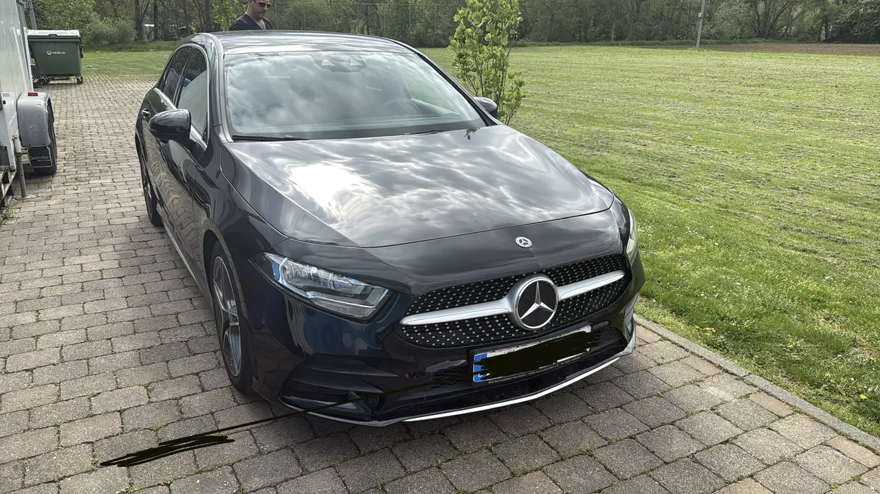 Mercedes-Benz A 180