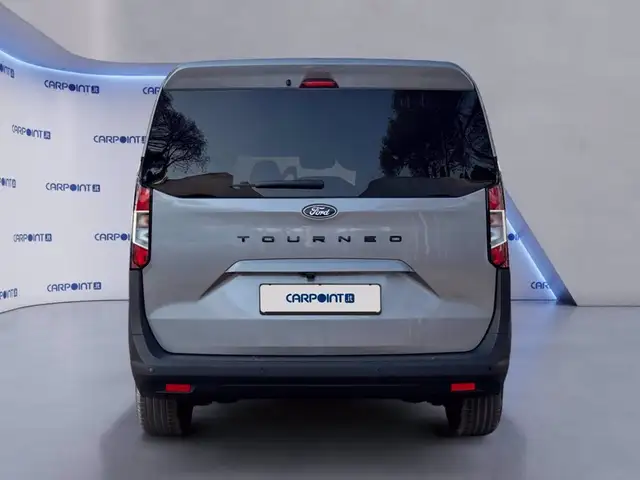 Ford Tourneo Courier view 5