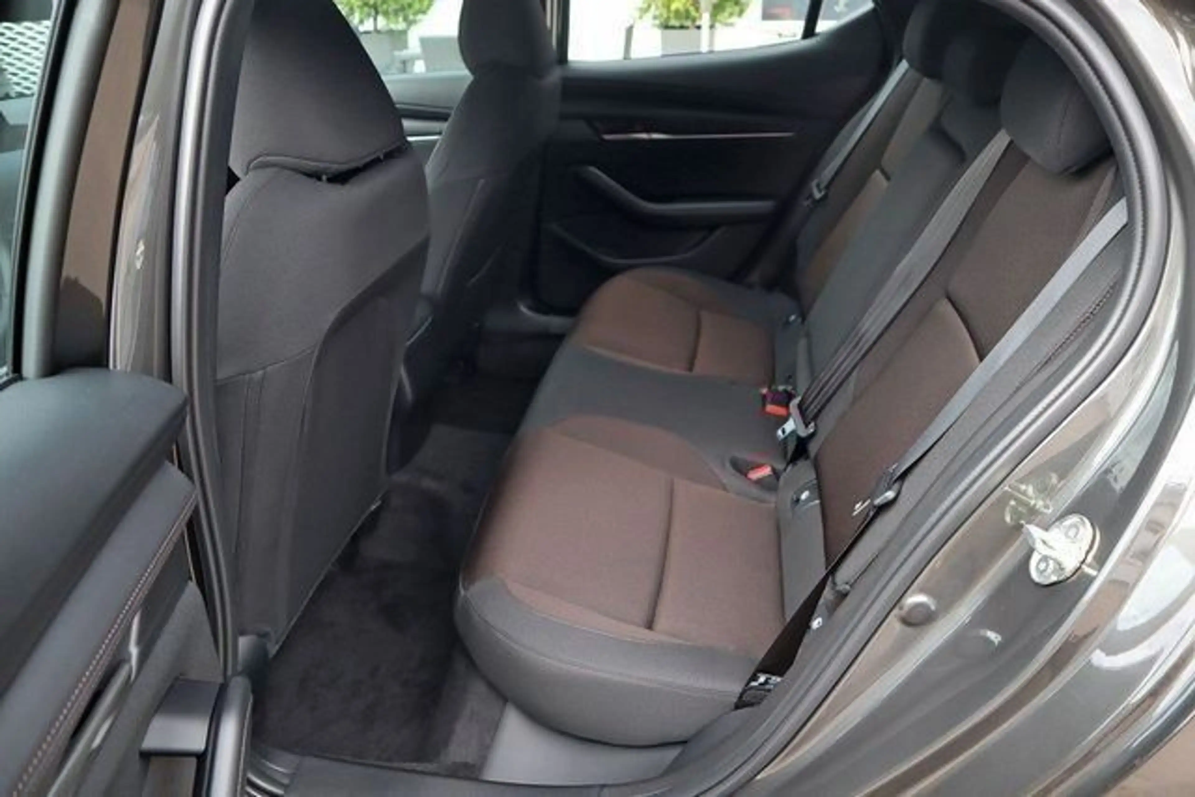 Mazda 3 Centre-Line 2,5l Automatik Matrix-LED/Navi/Kam — photo 14