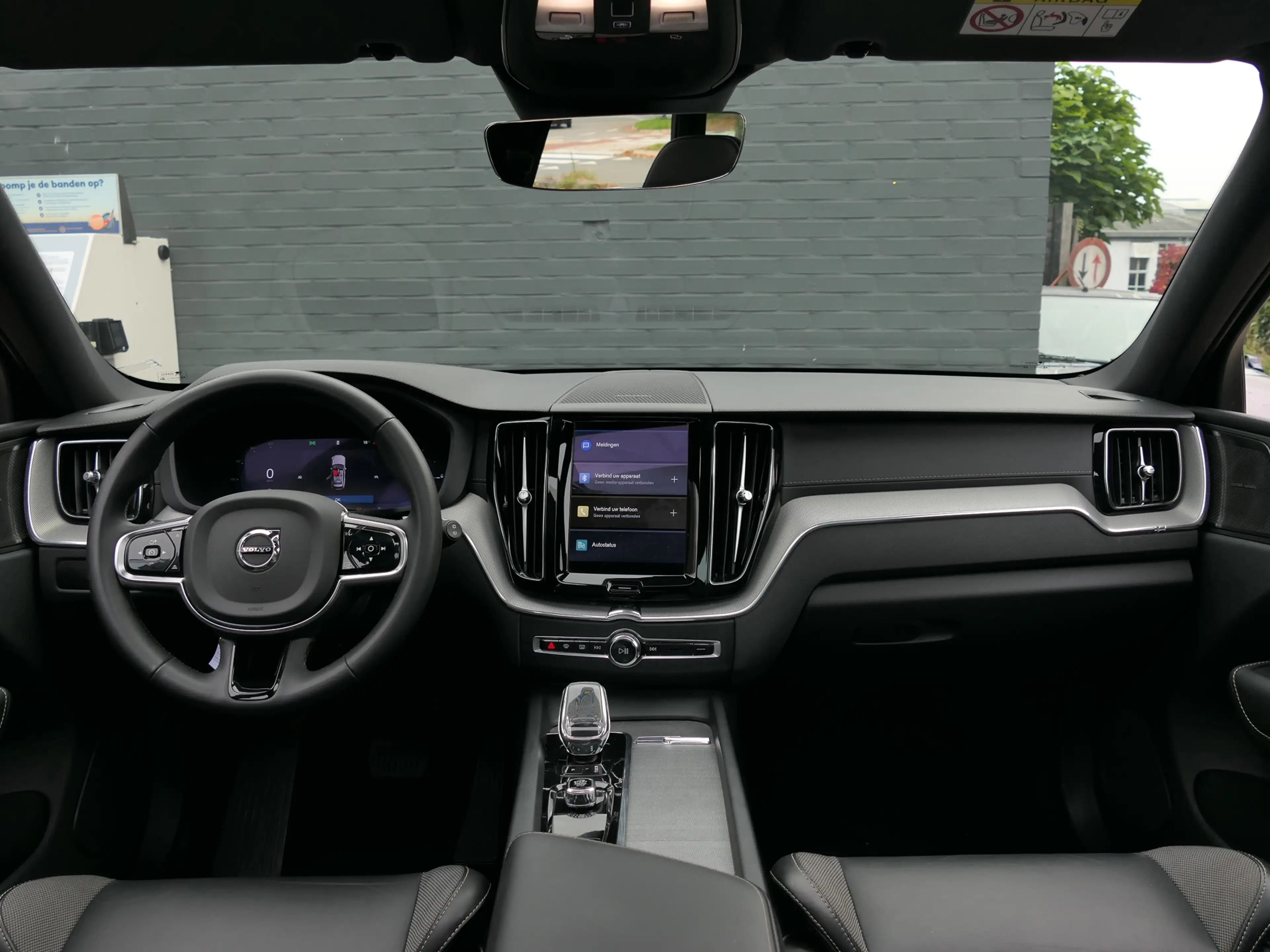 Volvo XC60 2.0 T6 Plug-in hybrid AWD Ultimate Black Edition | — photo 5