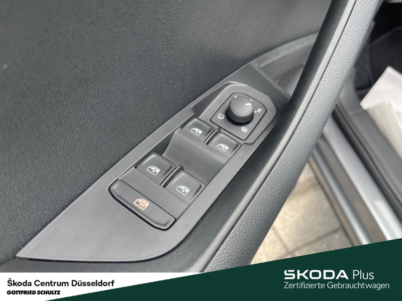 Skoda Karoq Drive 1.0 TSI 116 PS 6 Gang Anhängekupplung Matrix — photo 11