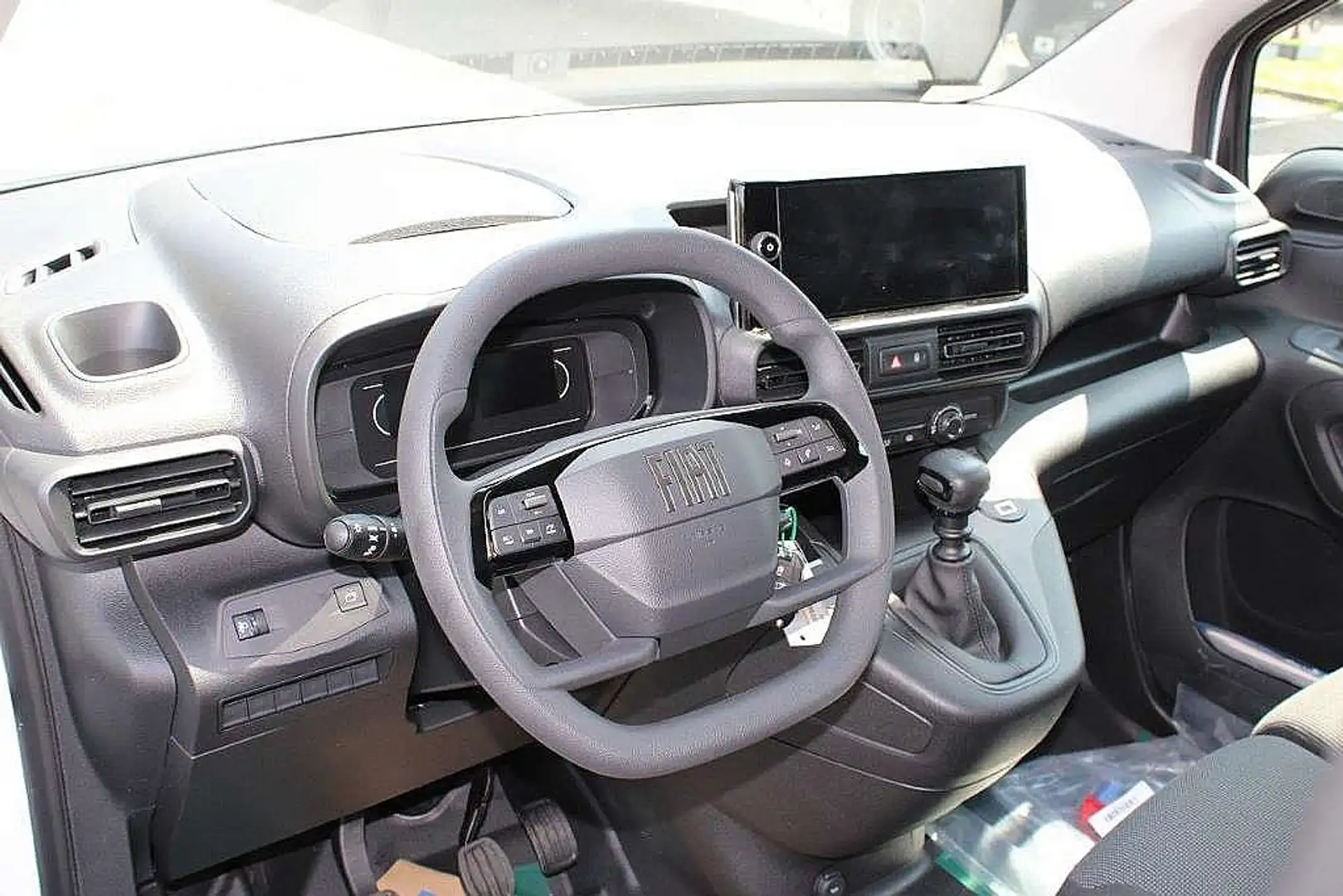 Fiat Doblo KW L2 100 PS 10" Radio Boden Laderaum 3Si... Weiß - 2