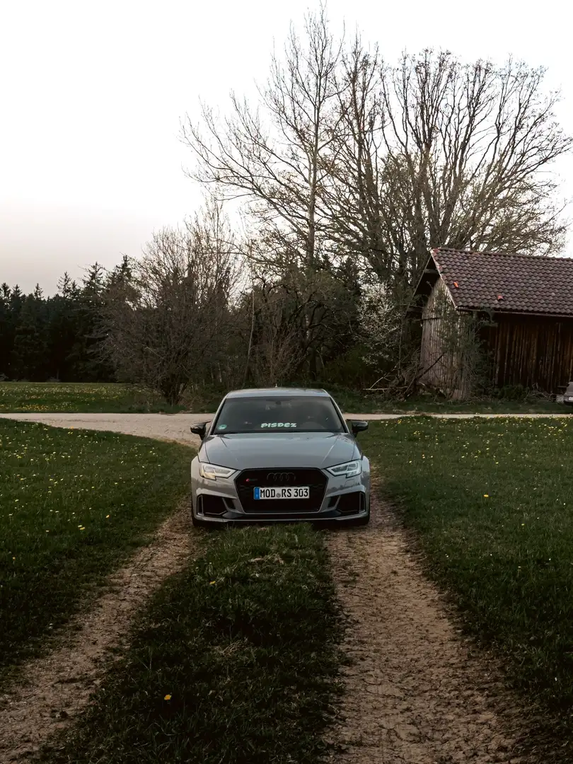 Audi RS3 RS3 Limousine S tronic Grau - 2