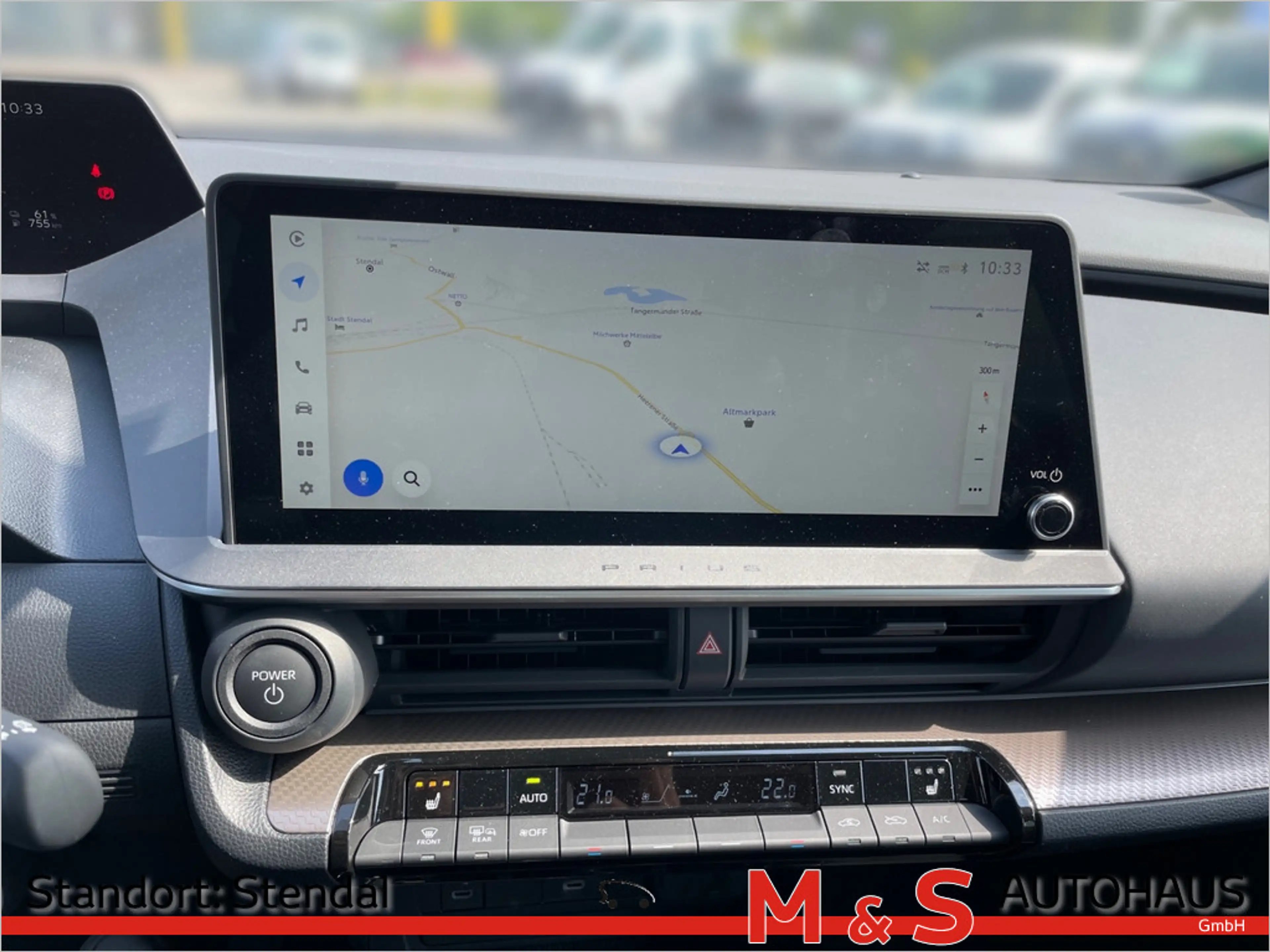 Toyota Prius 2.0 Plug-in Hybrid Executive MATRIX-LED — photo 15