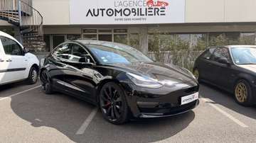 Performance dual motor AWD 513 cv