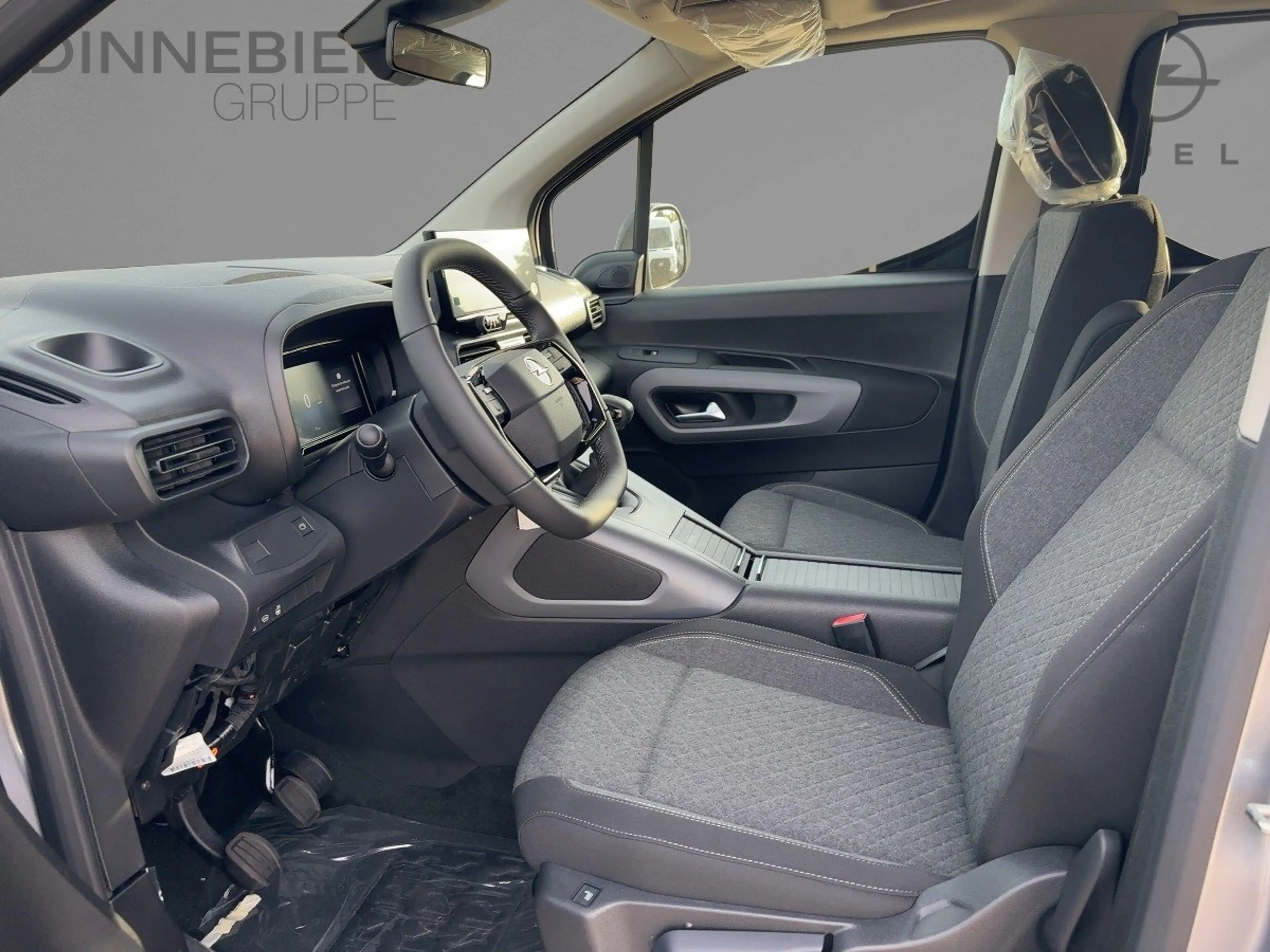 Opel Combo Edition 1.5 Diesel  MT-6 S/S Winterp. — photo 9