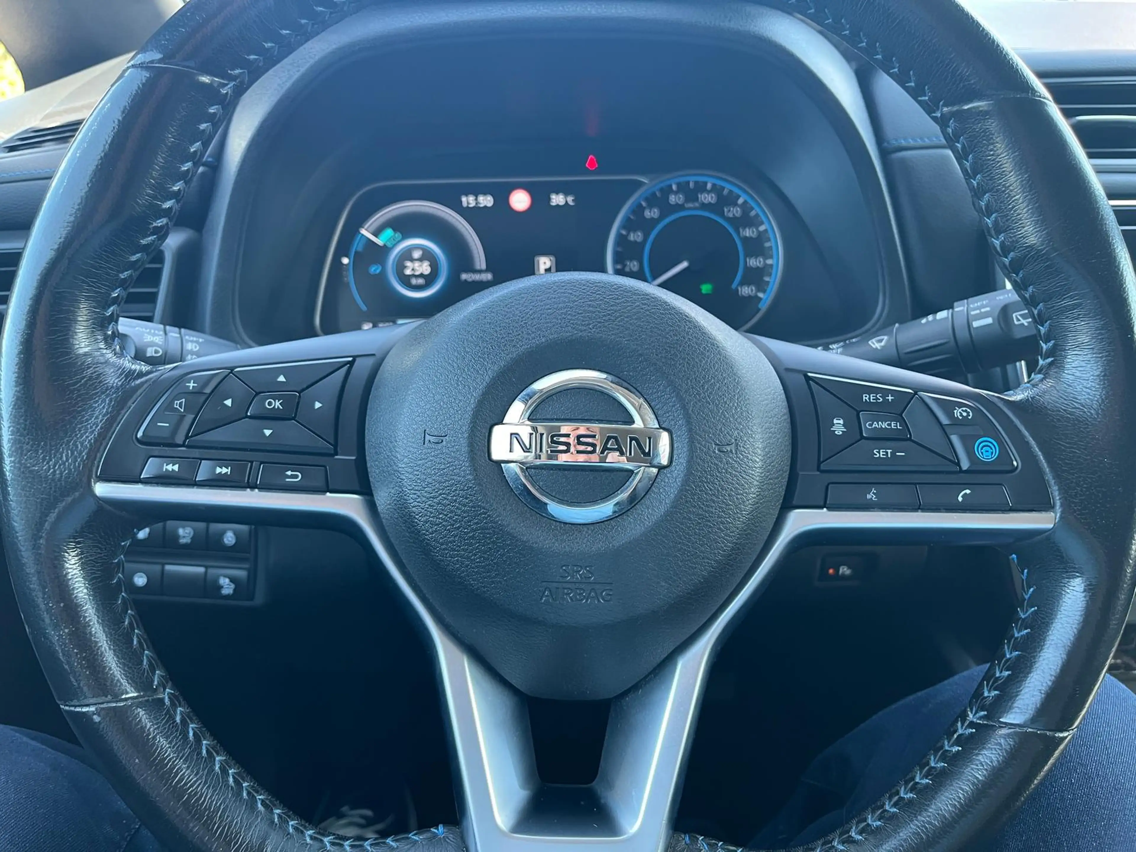 Nissan Leaf 2.Zero Edition — photo 12
