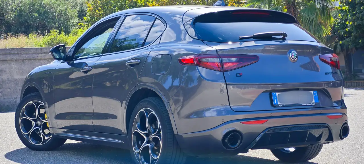Alfa Romeo Stelvio 2022 — фото 9