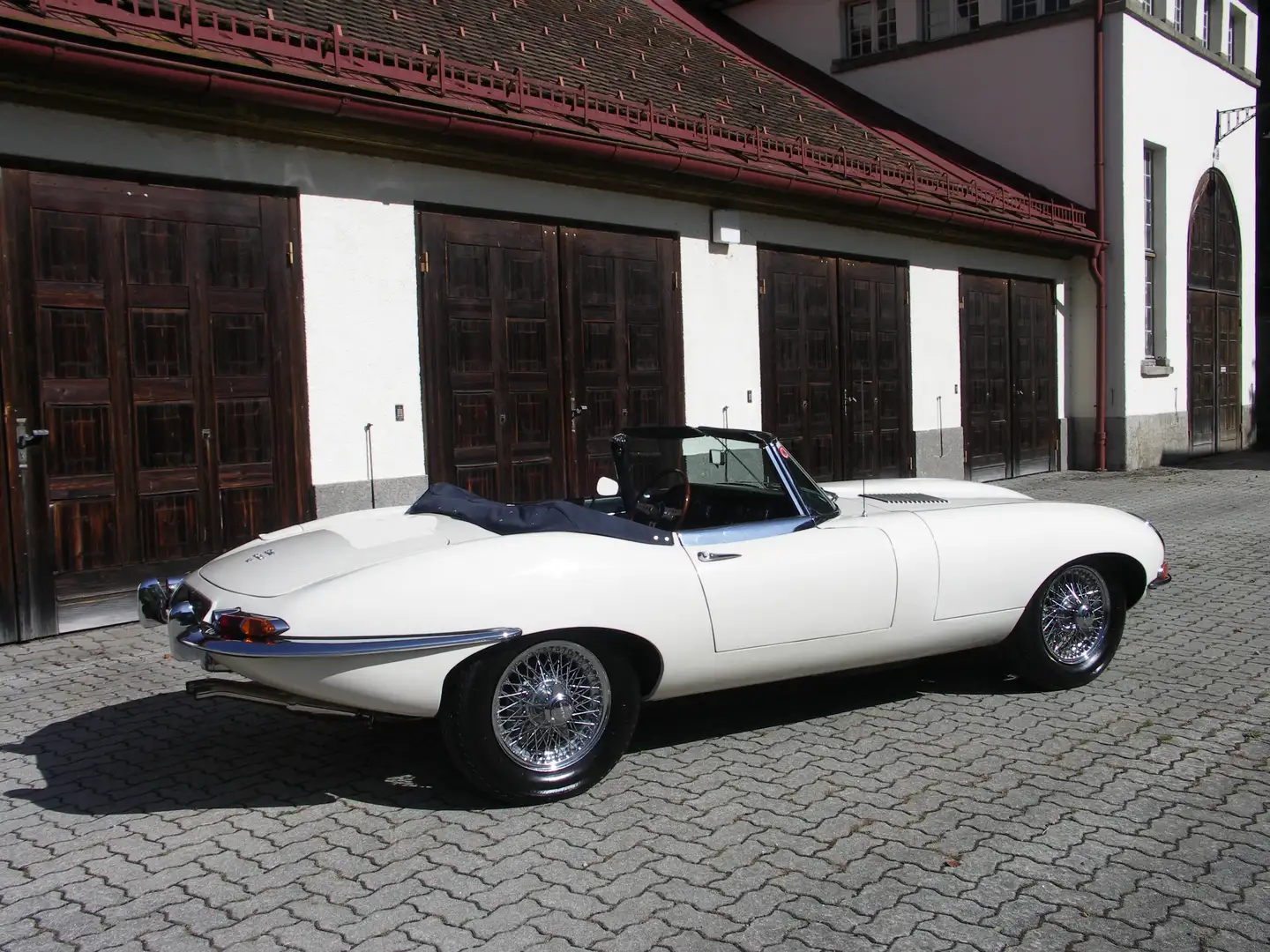 Jaguar E-Type Serie 1 4,2 OTS Unrestored full matching Bílá - 2