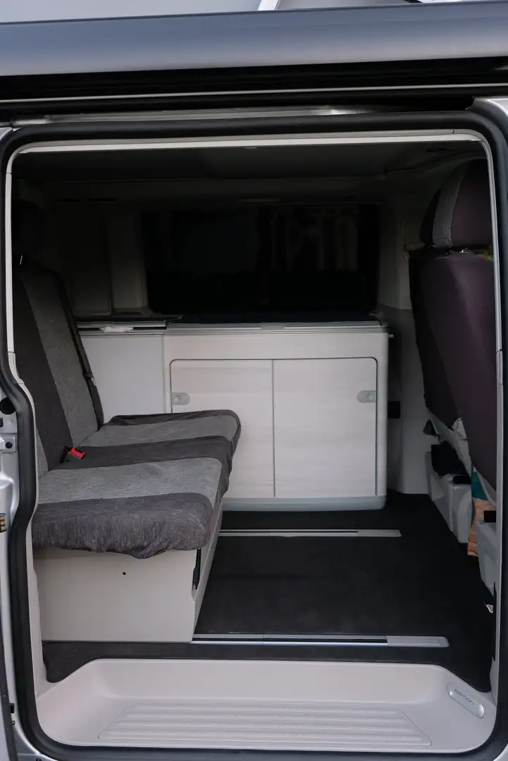 Volkswagen T6 California Ocean Argento - 2
