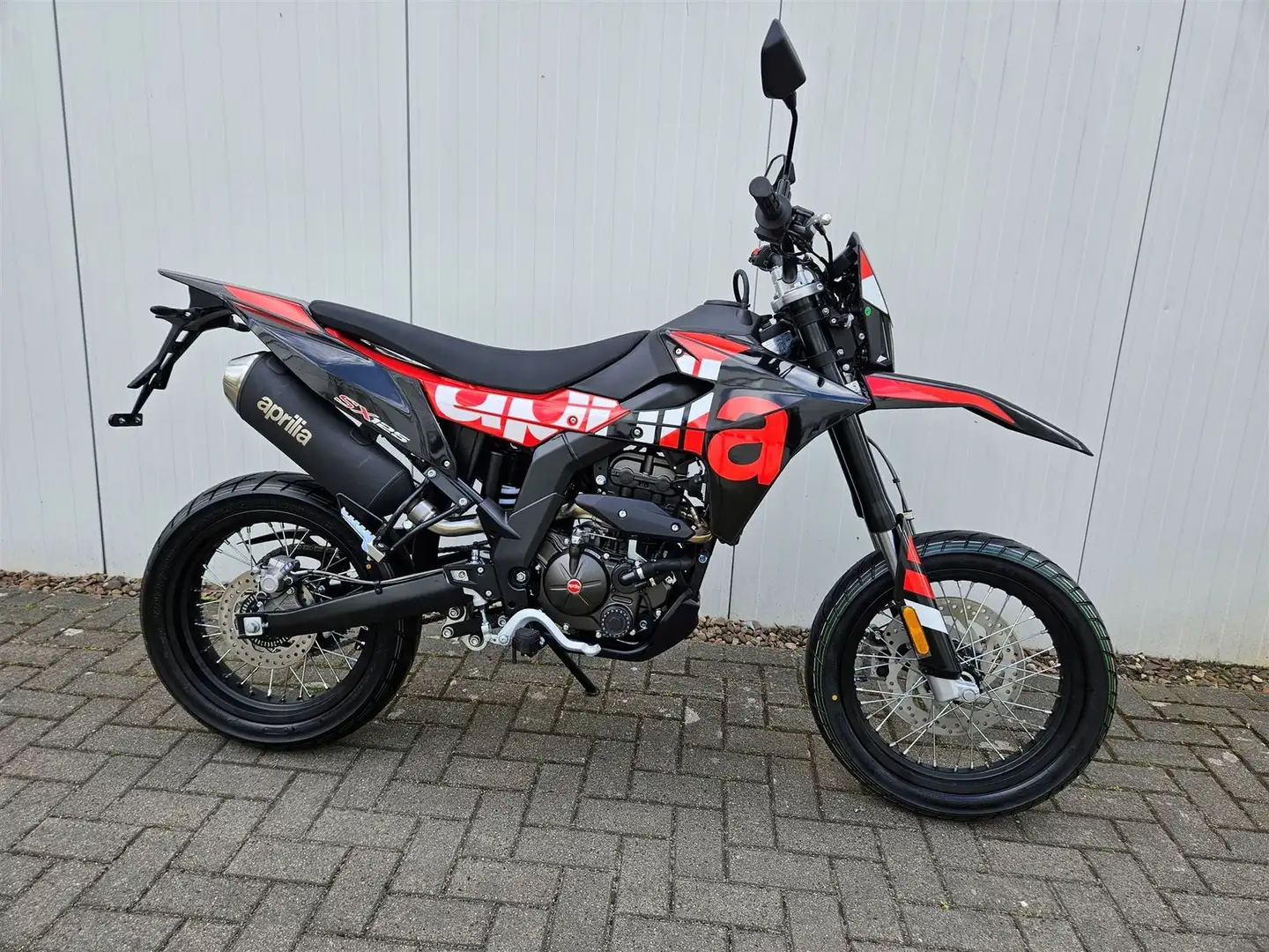 Aprilia SX 125 2025 sofort lieferbar! Vom Schwarz - 1