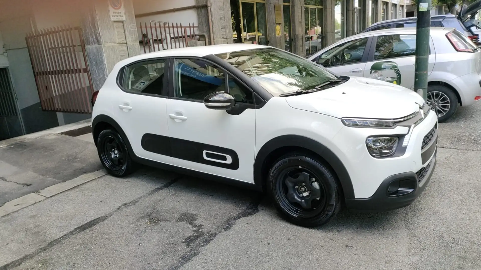 Citroen C3 1.2 puretech You Bianco - 1
