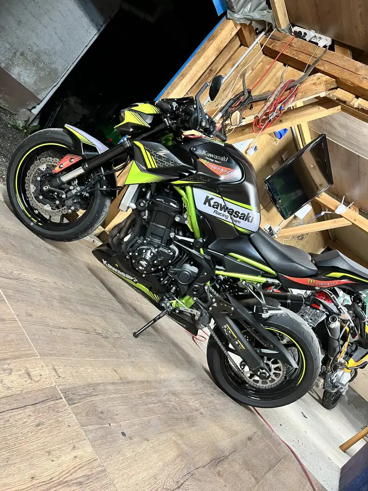 Kawasaki Z 900