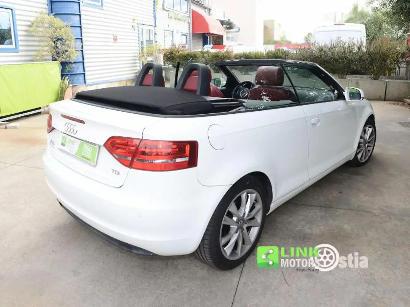Audi A3 Cabrio 2.0 TDI F.AP. S tronic Ambition Wit - 2
