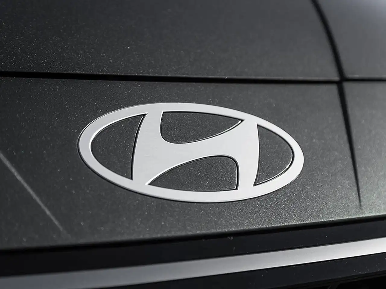 Hyundai ELANTRA photo Hyundai ELANTRA