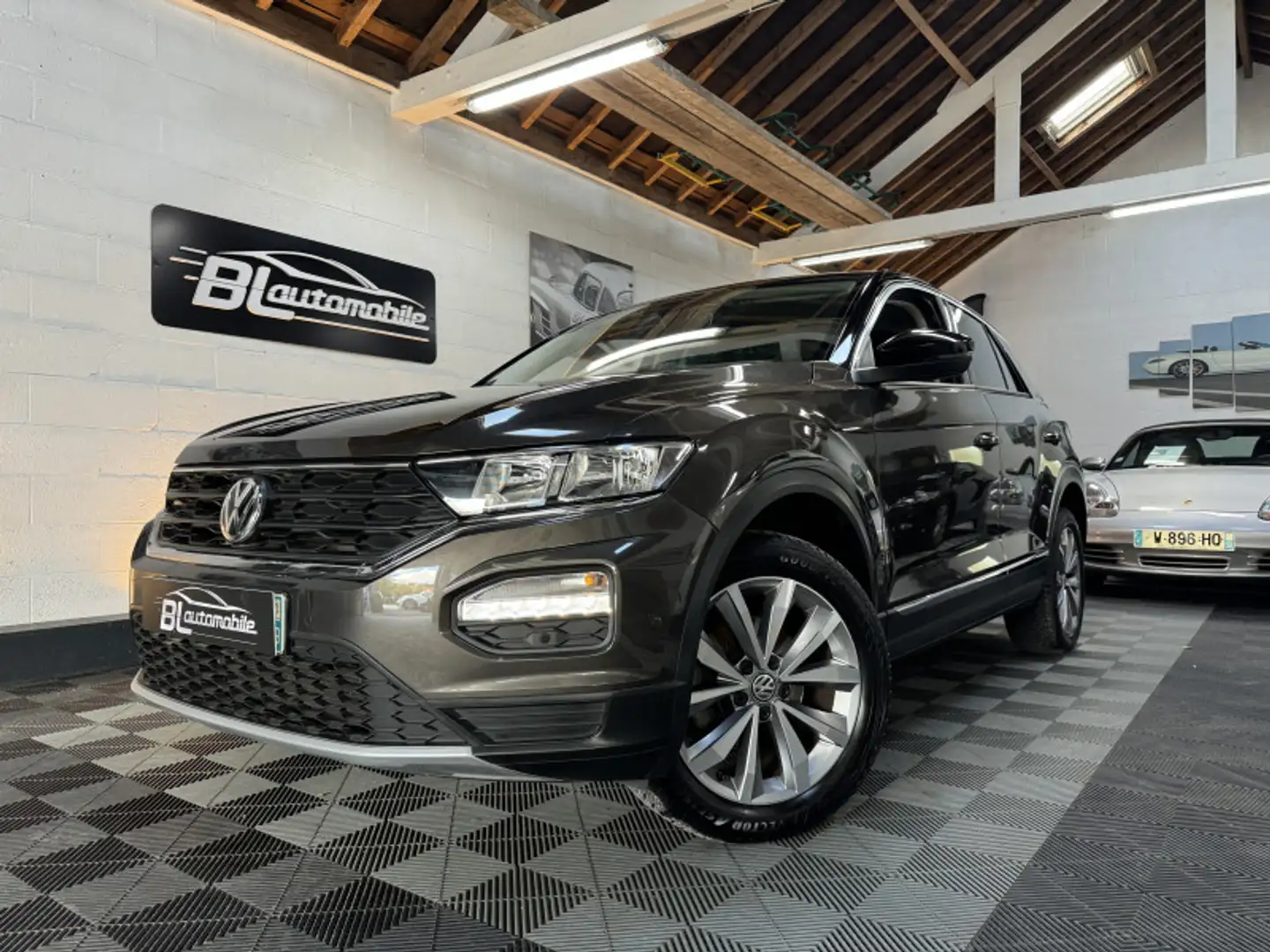 Volkswagen T-Roc 1.5 TSI EVO 150CH LOUNGE  1ère main - Faible kilométrage Braun - 1